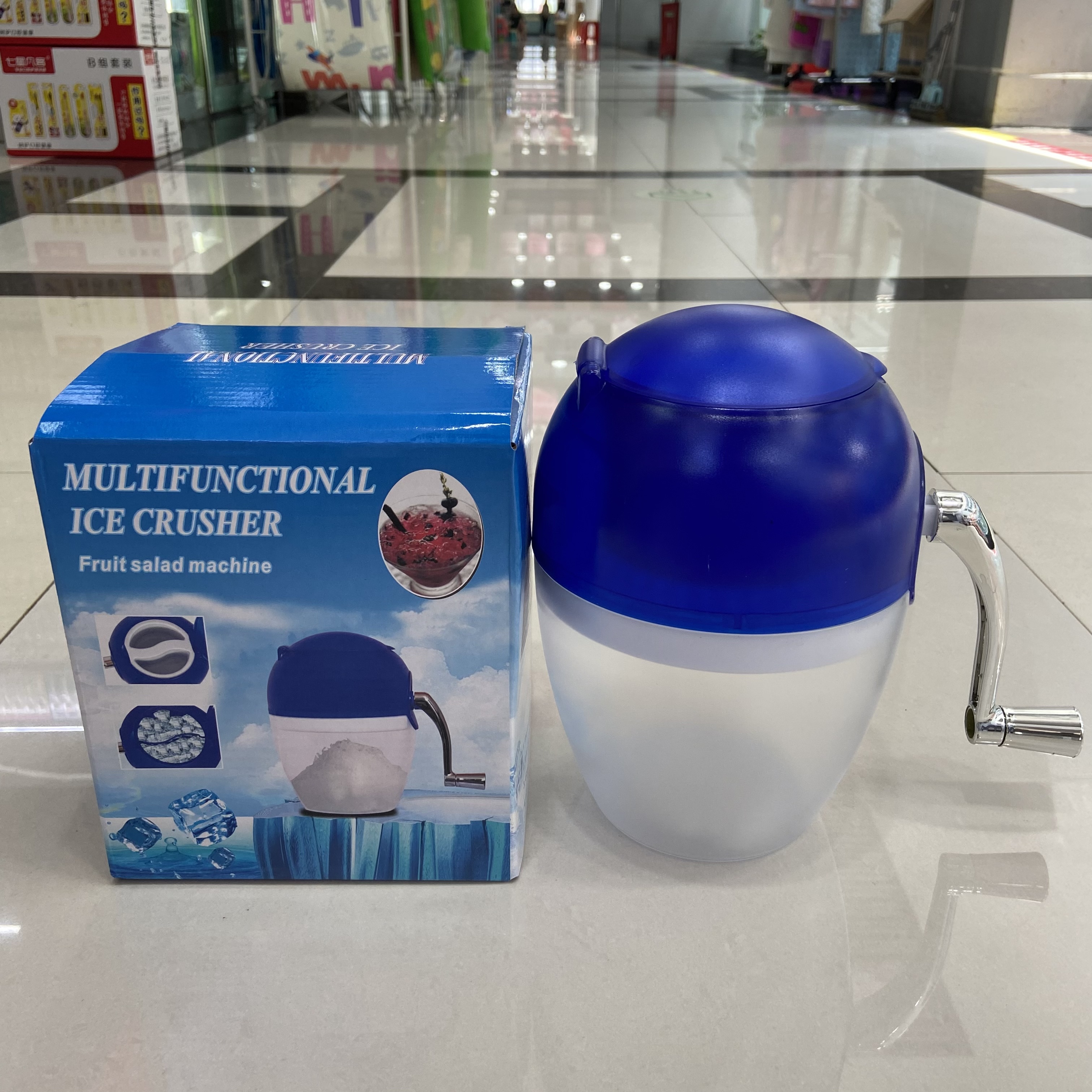 Ice shaved machine, hand-operated household small smoothie machine, mini hail ice machine, ice breaker, hand-cranked ice crusher, soft ice