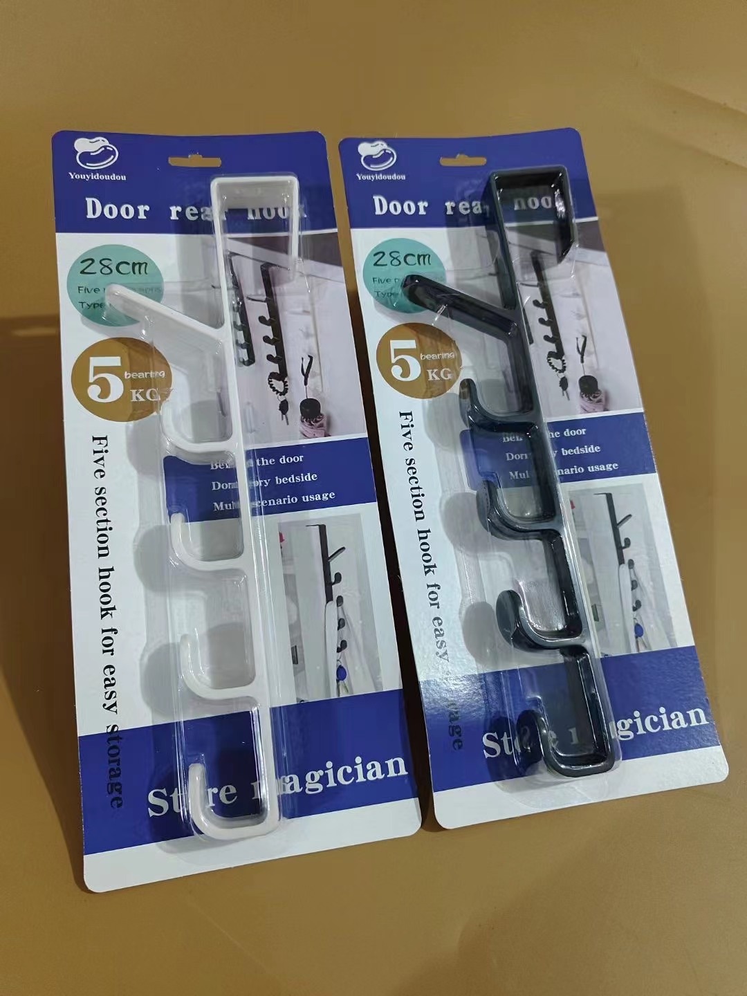 Wardrobe door hooks, no need for drilling at the back of the door, strong clothes hooks for the cabinet behind the door, shopping malls and supermarkets
