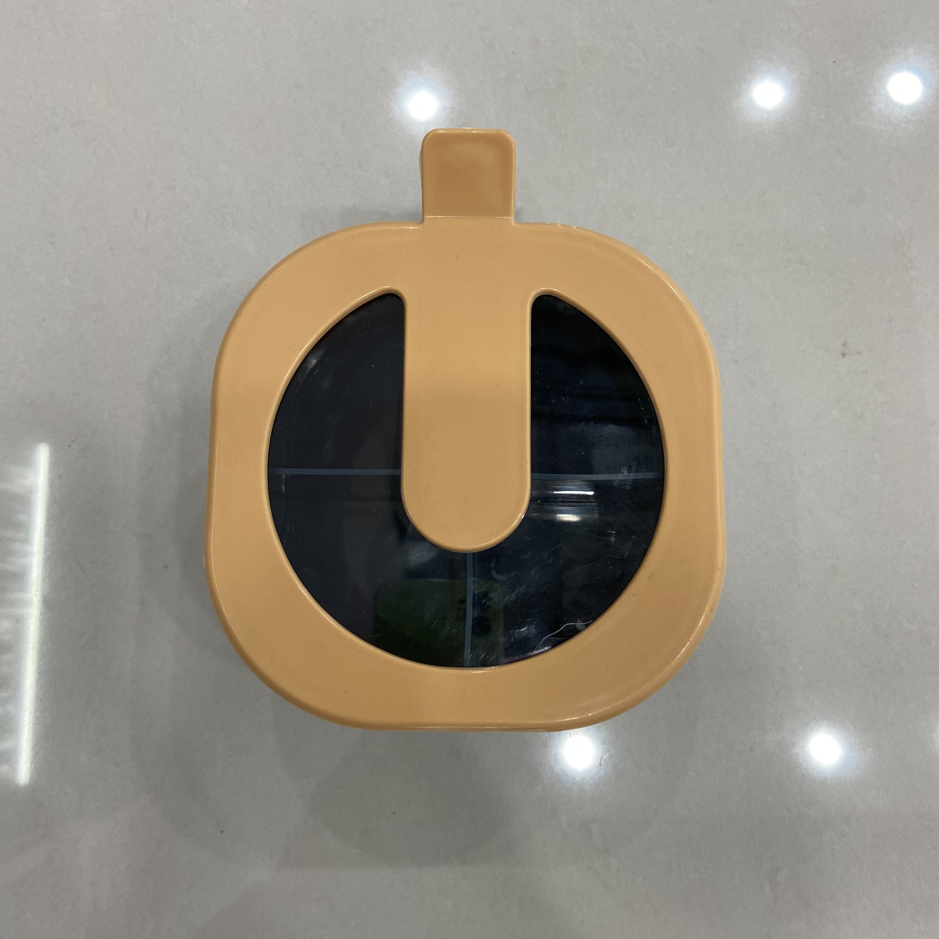 A set of four-compartment integrated kitchenware, salt shaker for home use, multi-compartment with lid storage, seasoning box Specification image