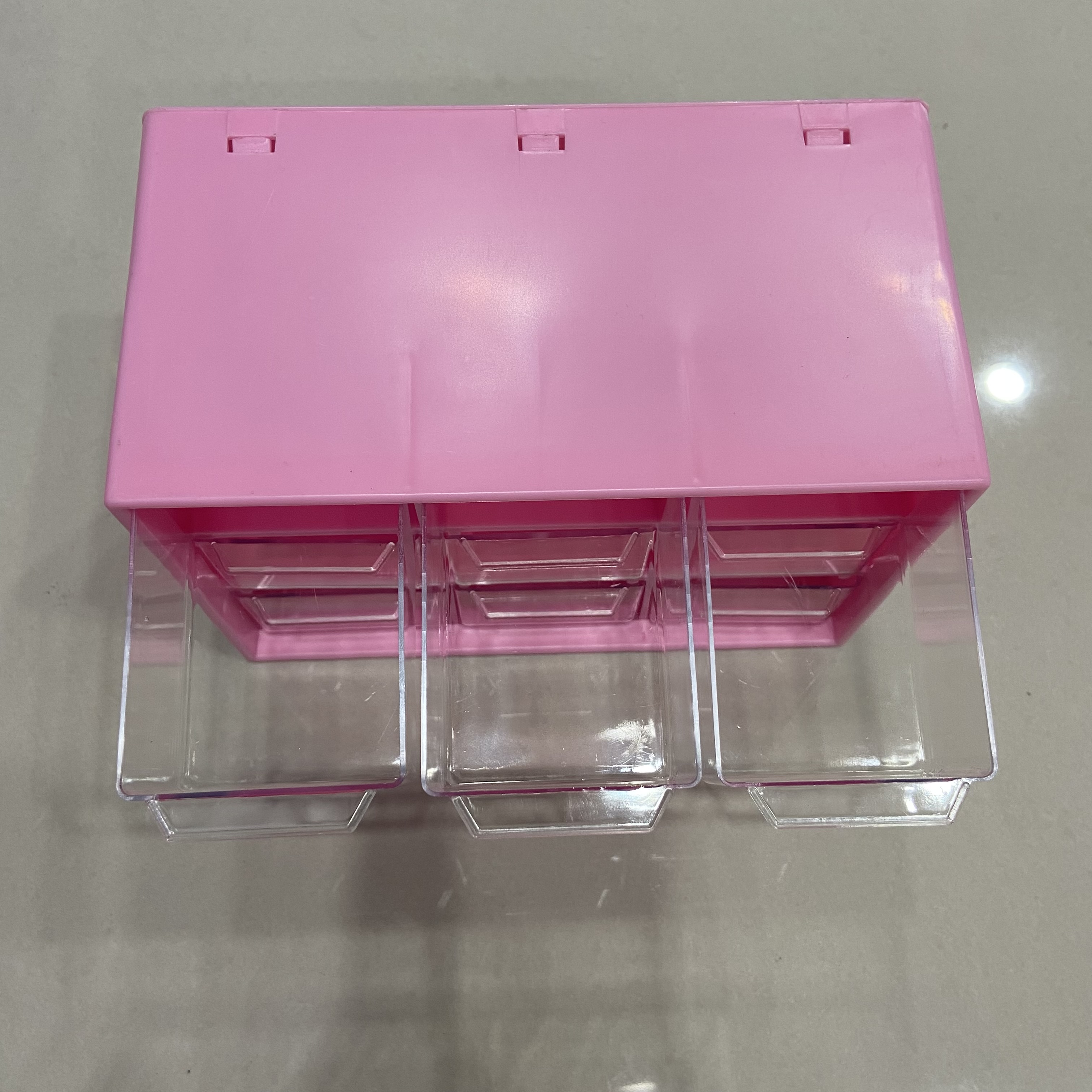 Nine-grid storage box for girls' dormitory desk stationery and jewelry, dust-proof drawer style Application Scenario