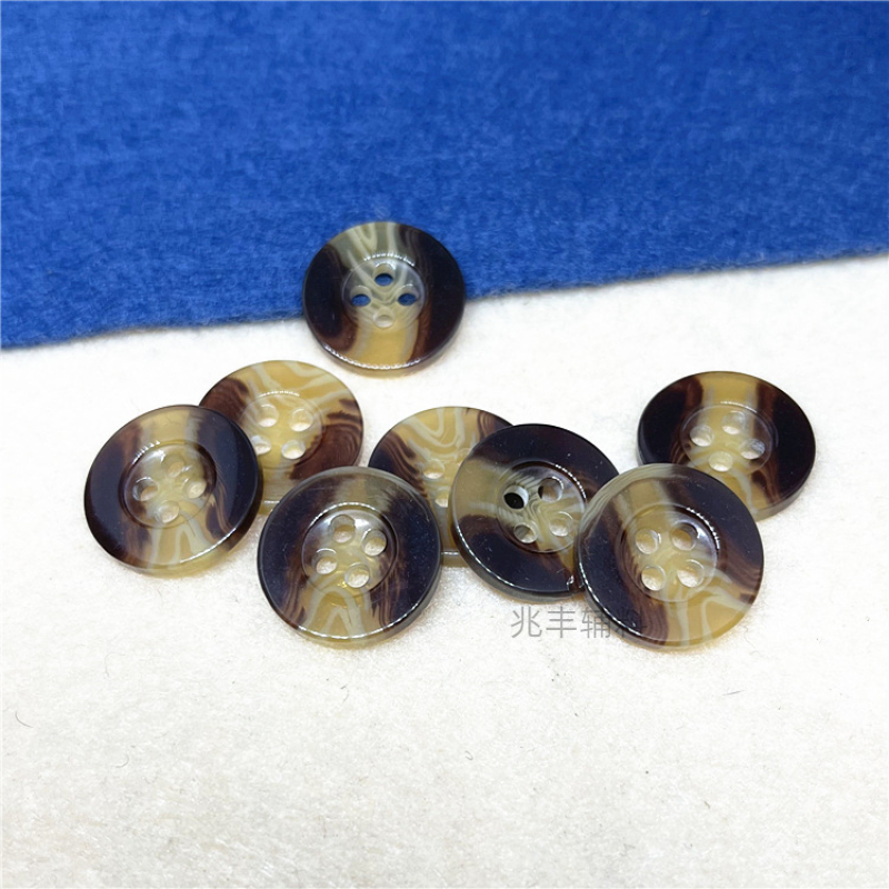 Resin Wide Edge Pattern Button Round Striped Pattern Button Four Eyes Brown Button Clothing Accessories Wholesale