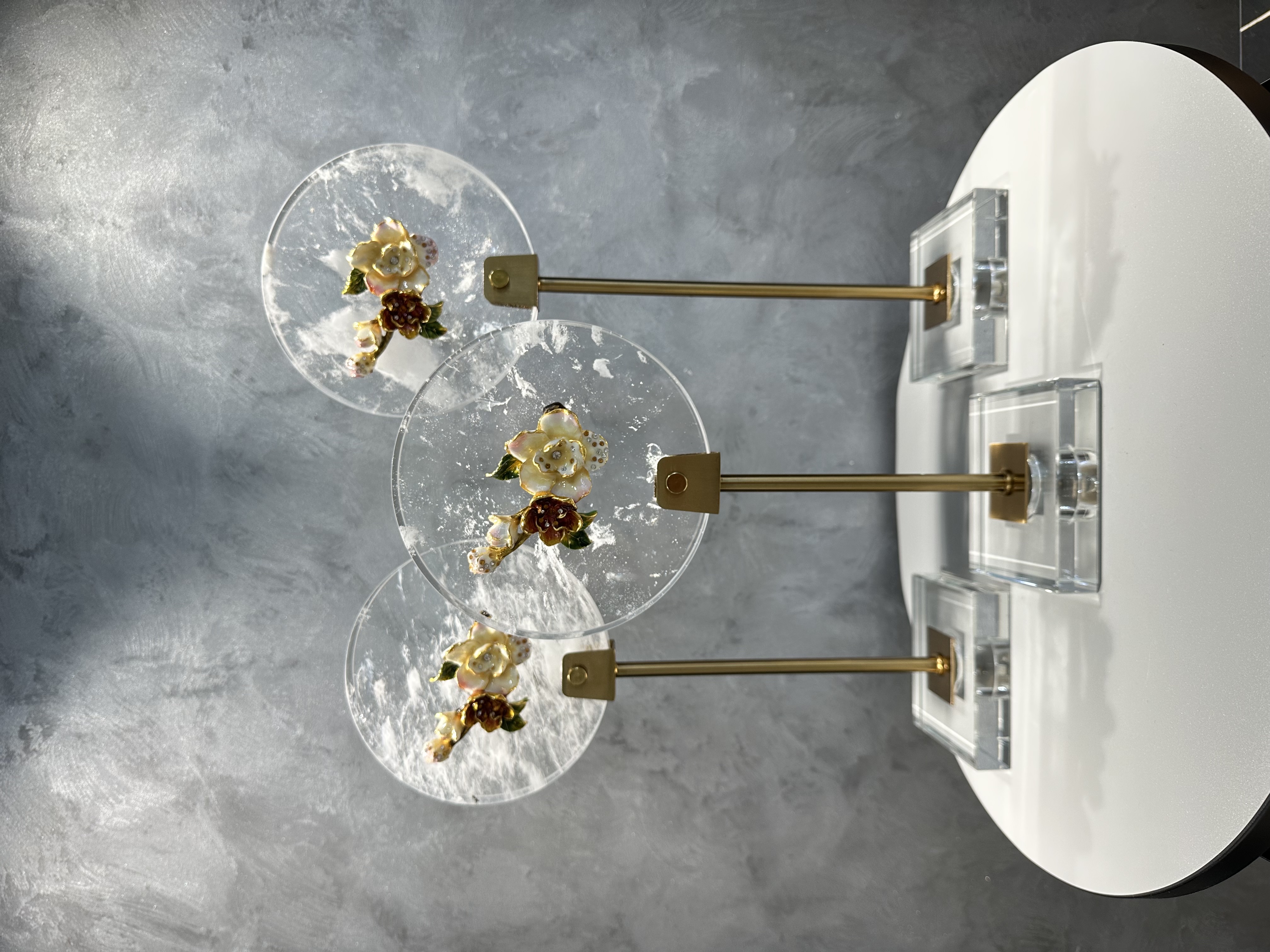 Maple Leaf Home Crystal handicrafts, decorative items, enamel artworks, home living room wine cabinet decorations, gifts