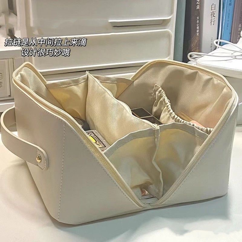 Makeup Bag With Three Separate Layers details Picture