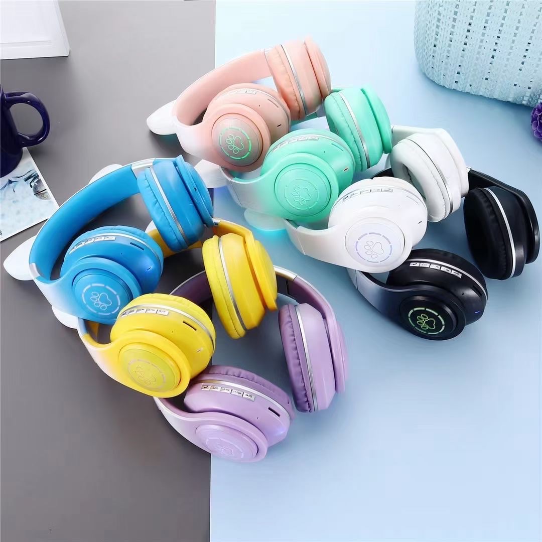 智能耳机实物图