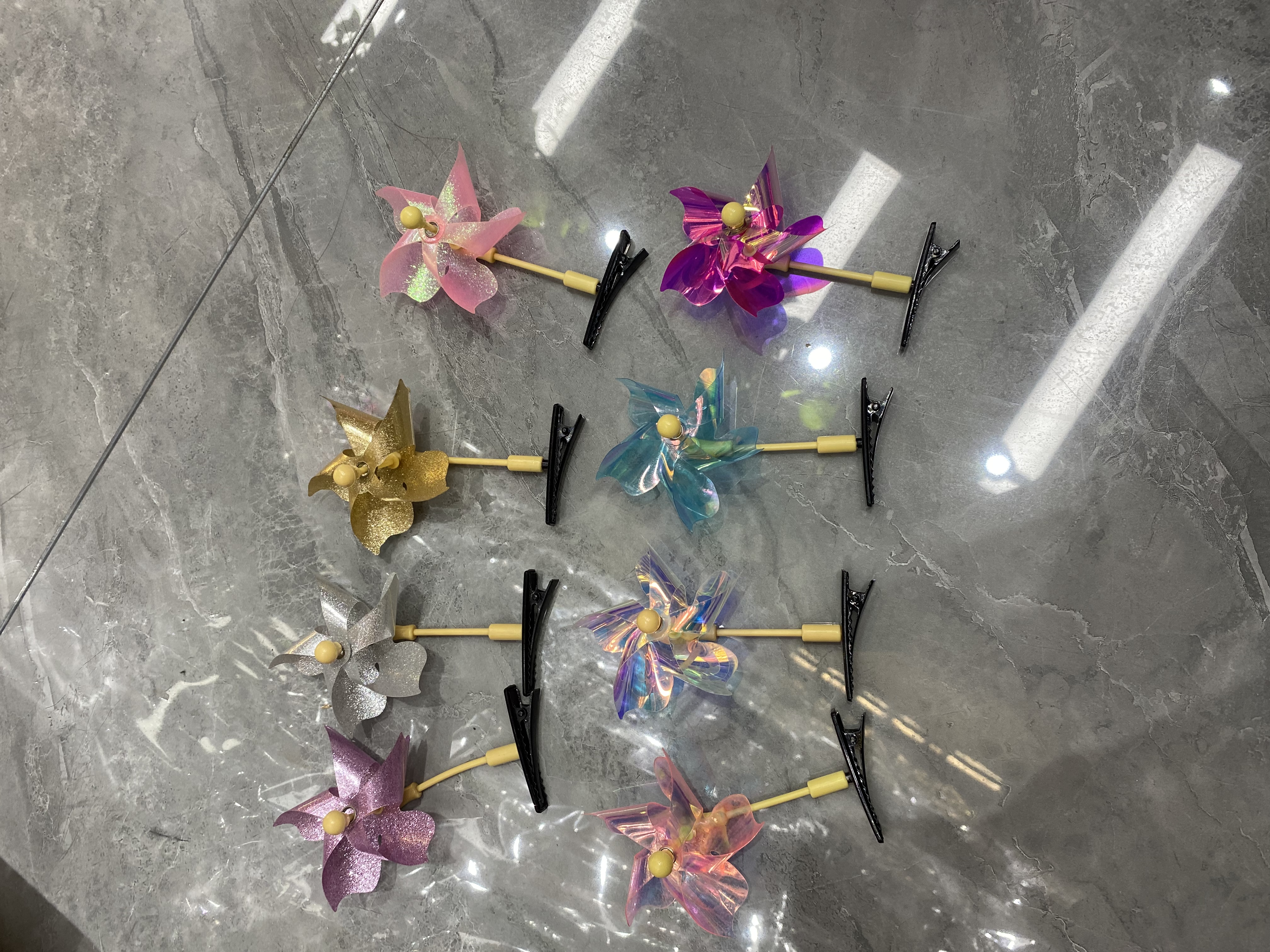 Colorful Pinwheel Clip Item Picture