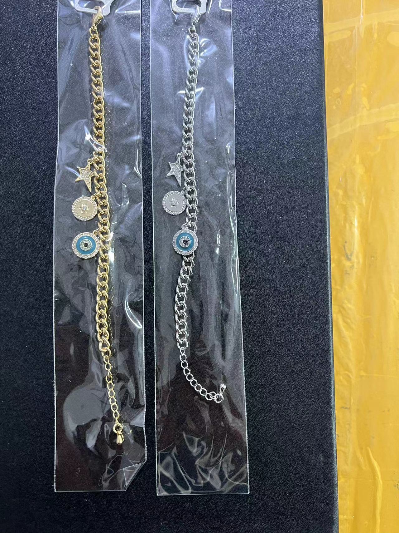 Top-color jewelry, high-end fashion, trendy, modern design, shining zircon Baroque style bracelet Item Picture