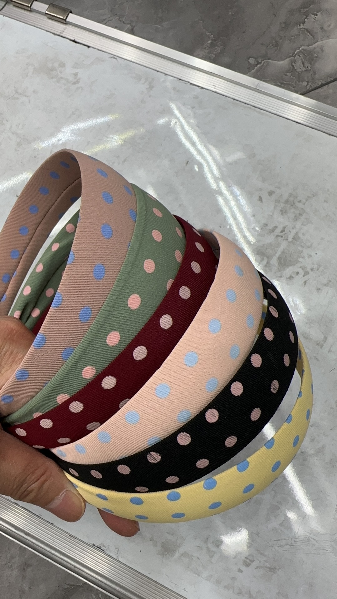 Wei Wei Accessories Double Braid Head Band Plaid Nod Band Popular Accessories 1 Application Scenario