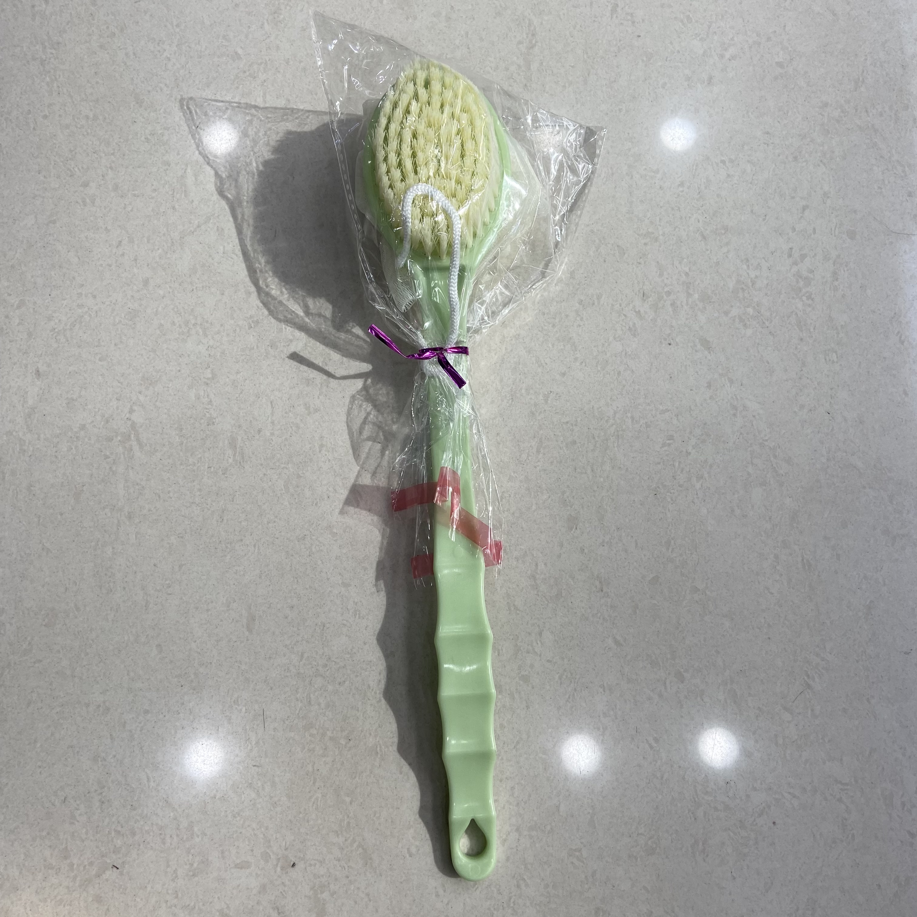 Cepillo de masaje cepillo de baño con mango largo cepillo de baño para lavar cepillo de baño para frotar cepillo de baño para limpiar la espalda cepillo de baño colgante