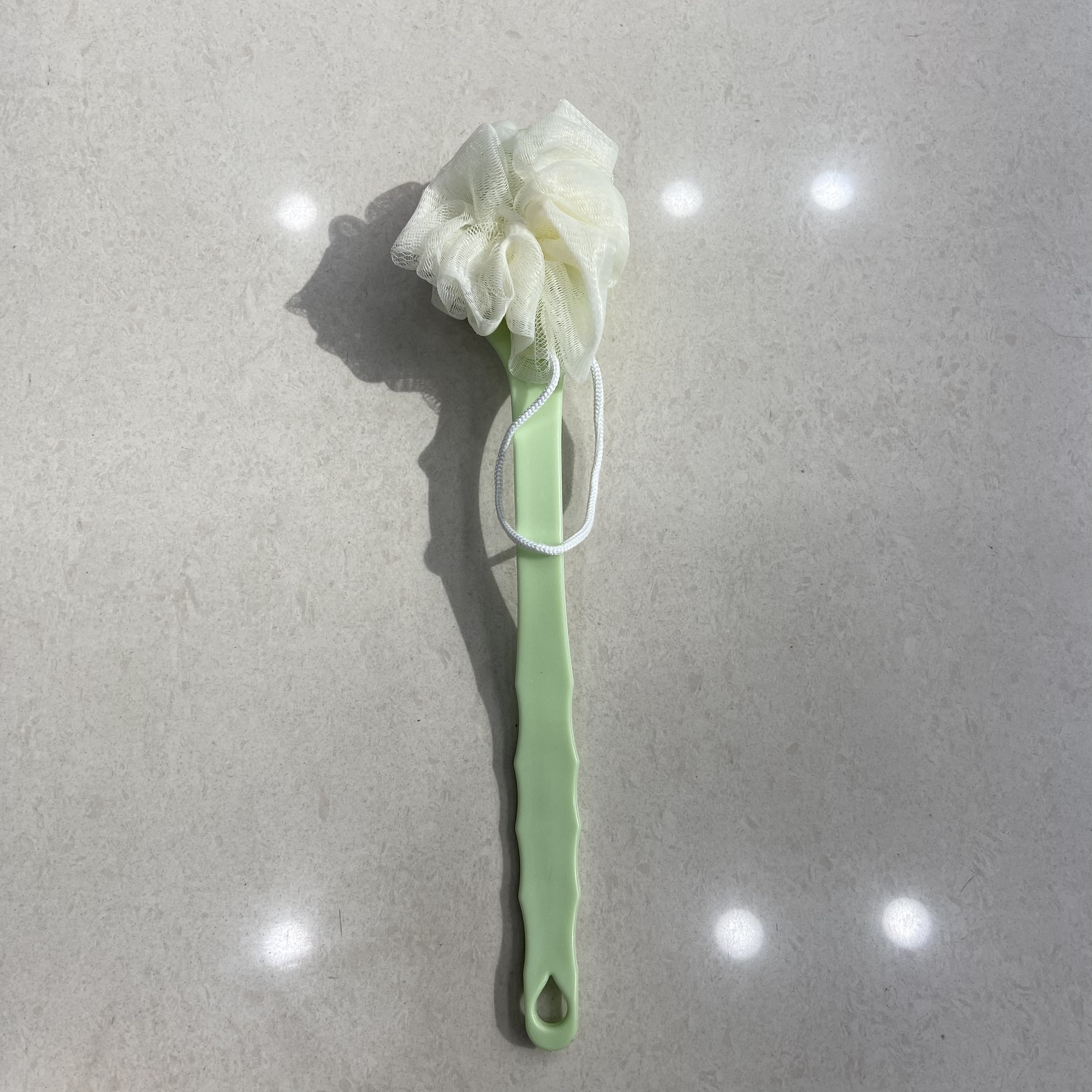 Cepillo de masaje cepillo de baño con mango largo cepillo de baño para lavar cepillo de baño para frotar cepillo de baño para limpiar la espalda cepillo de baño colgante Specification image