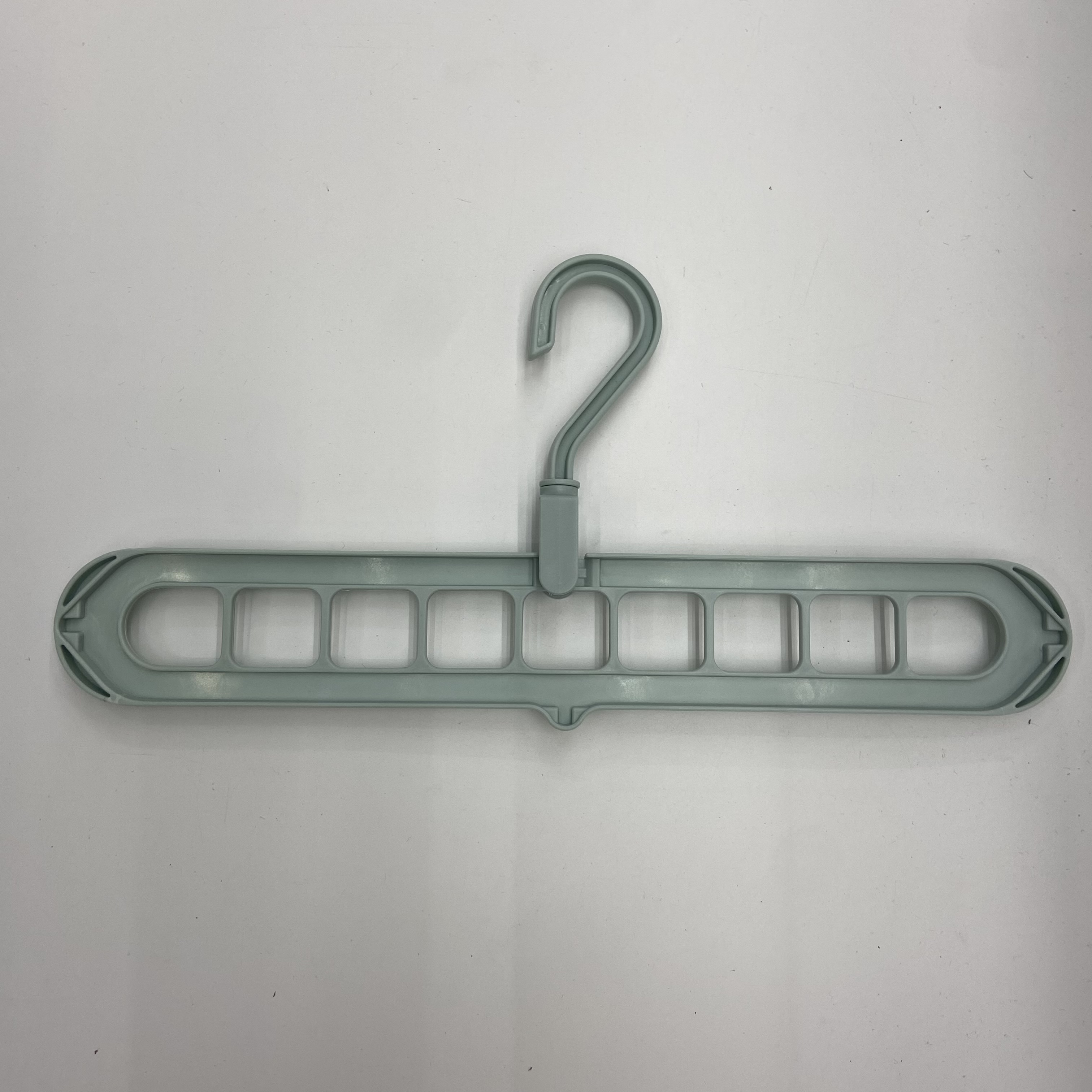 九孔衣架产品图