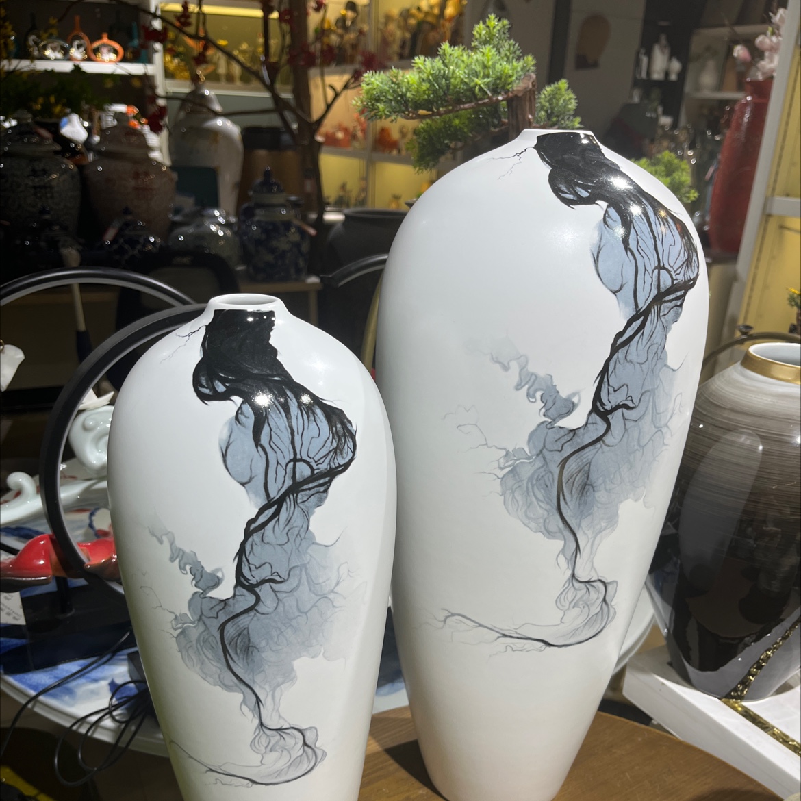 新中式水墨山水陶瓷花瓶详情图1