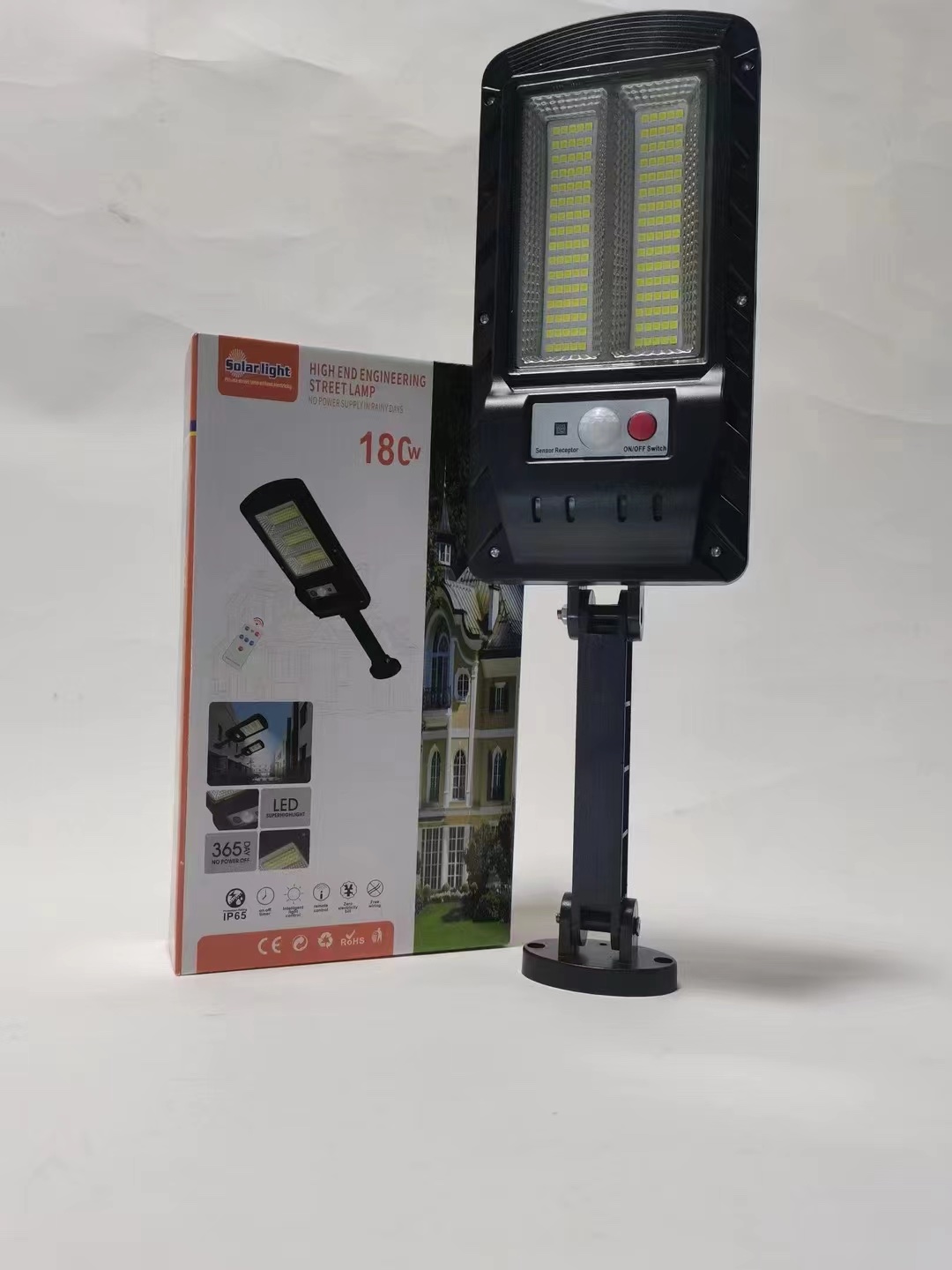 D-458B-180W太阳能灯光控+人体感应+遥控