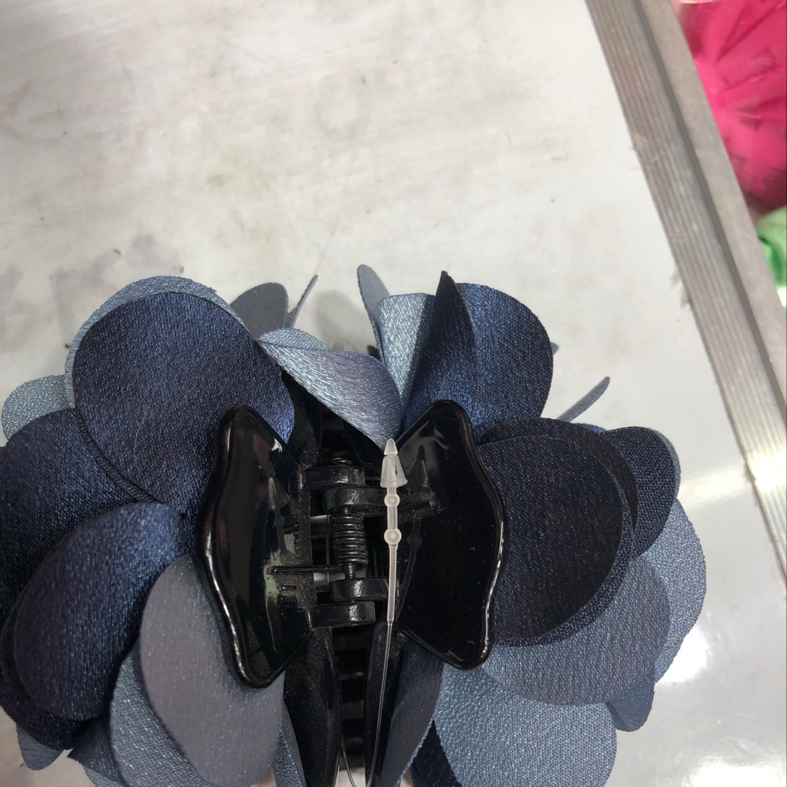 New Two-Color Flower Clip details Picture