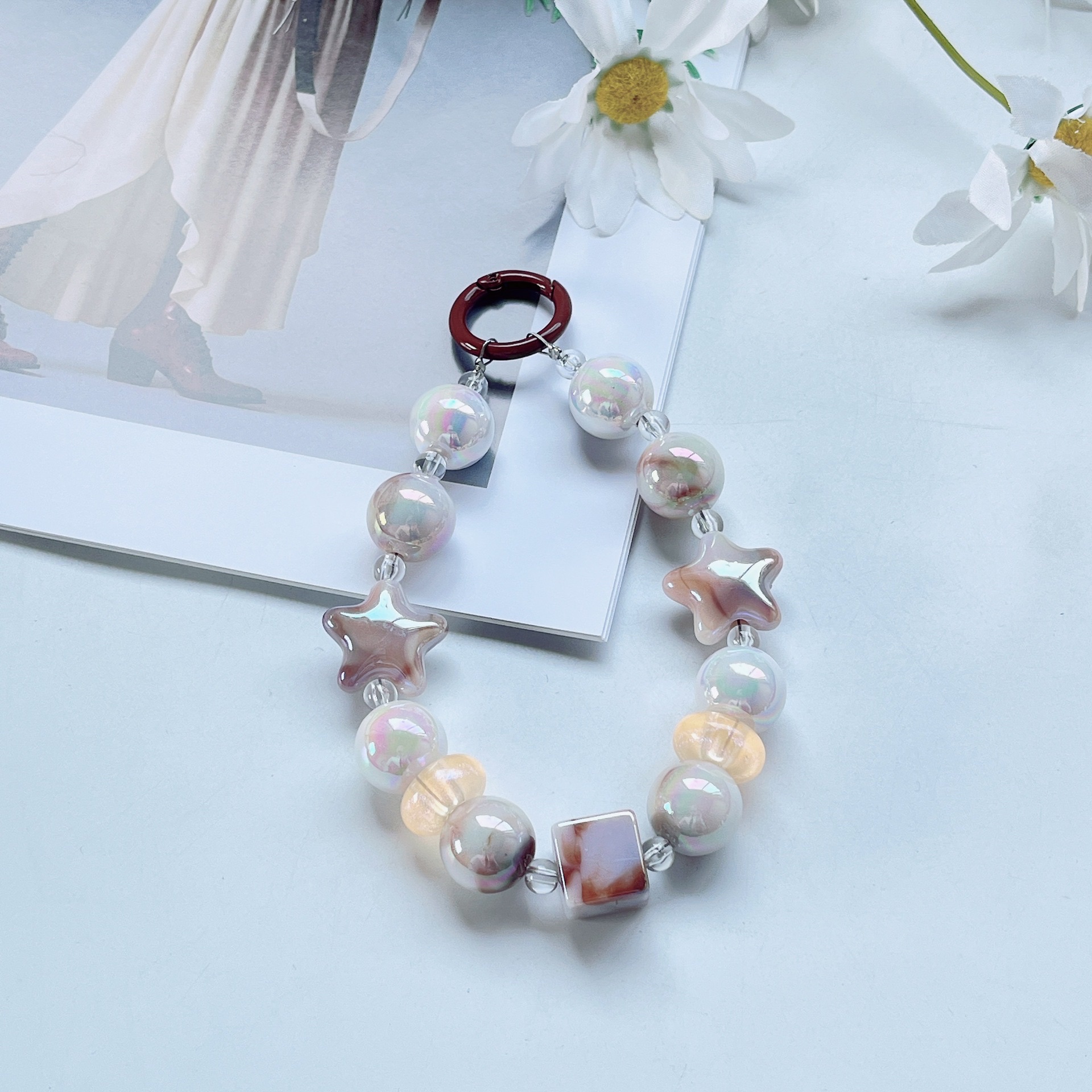 New Crown heart-shaped mobile phone chain pendant Item Picture