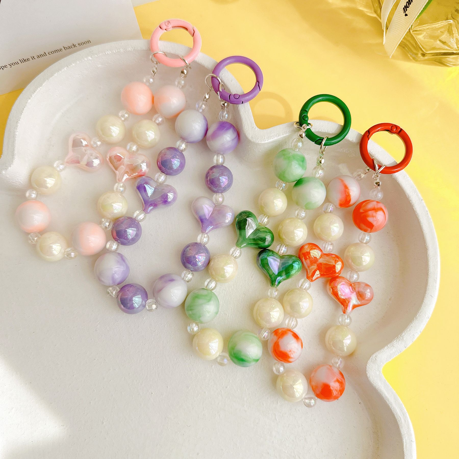 Live-streaming best-selling handcrafted beaded rabbit mobile phone chain keychain