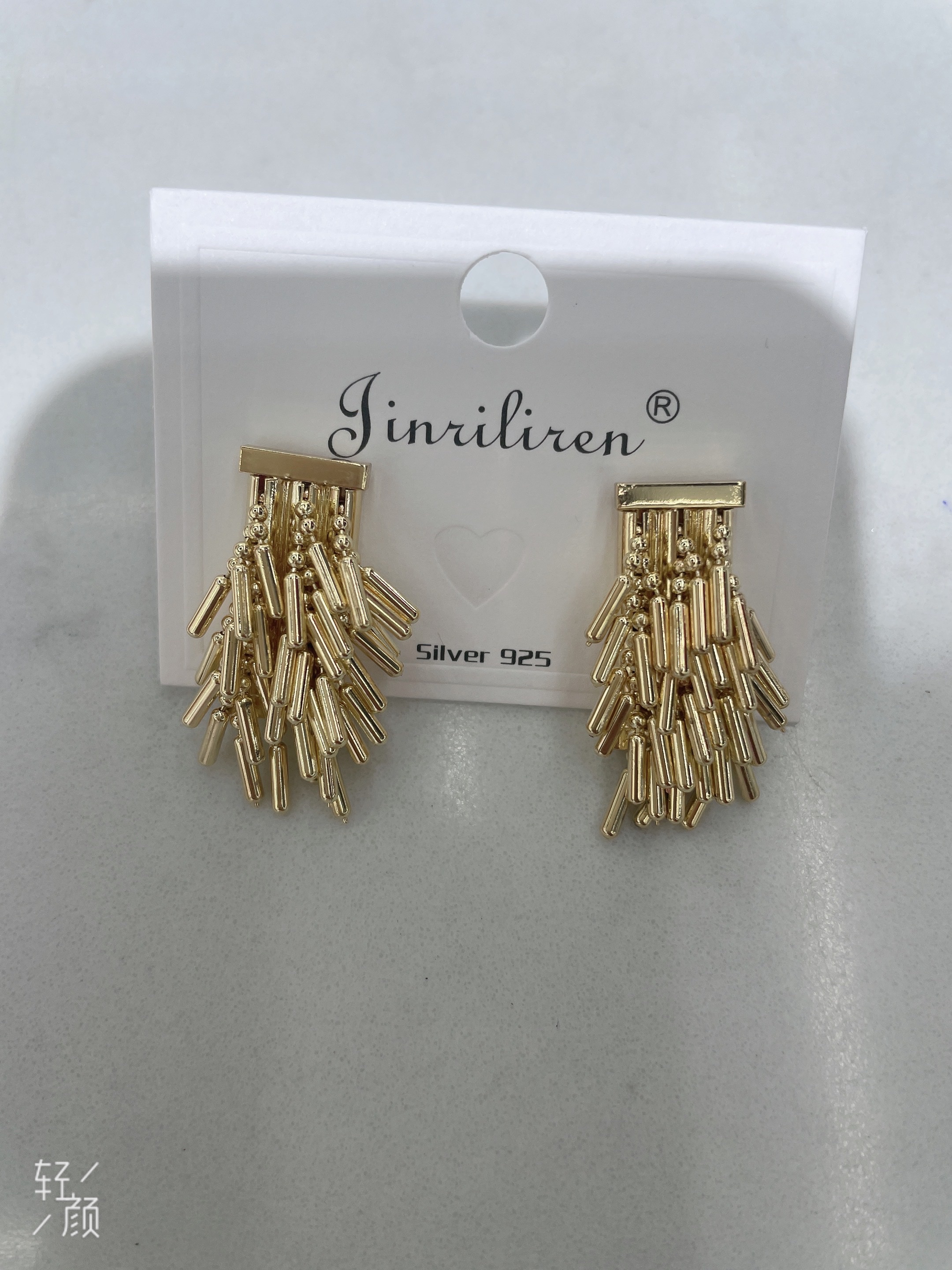Korean-style handcrafted fashionable and versatile earrings Specification image