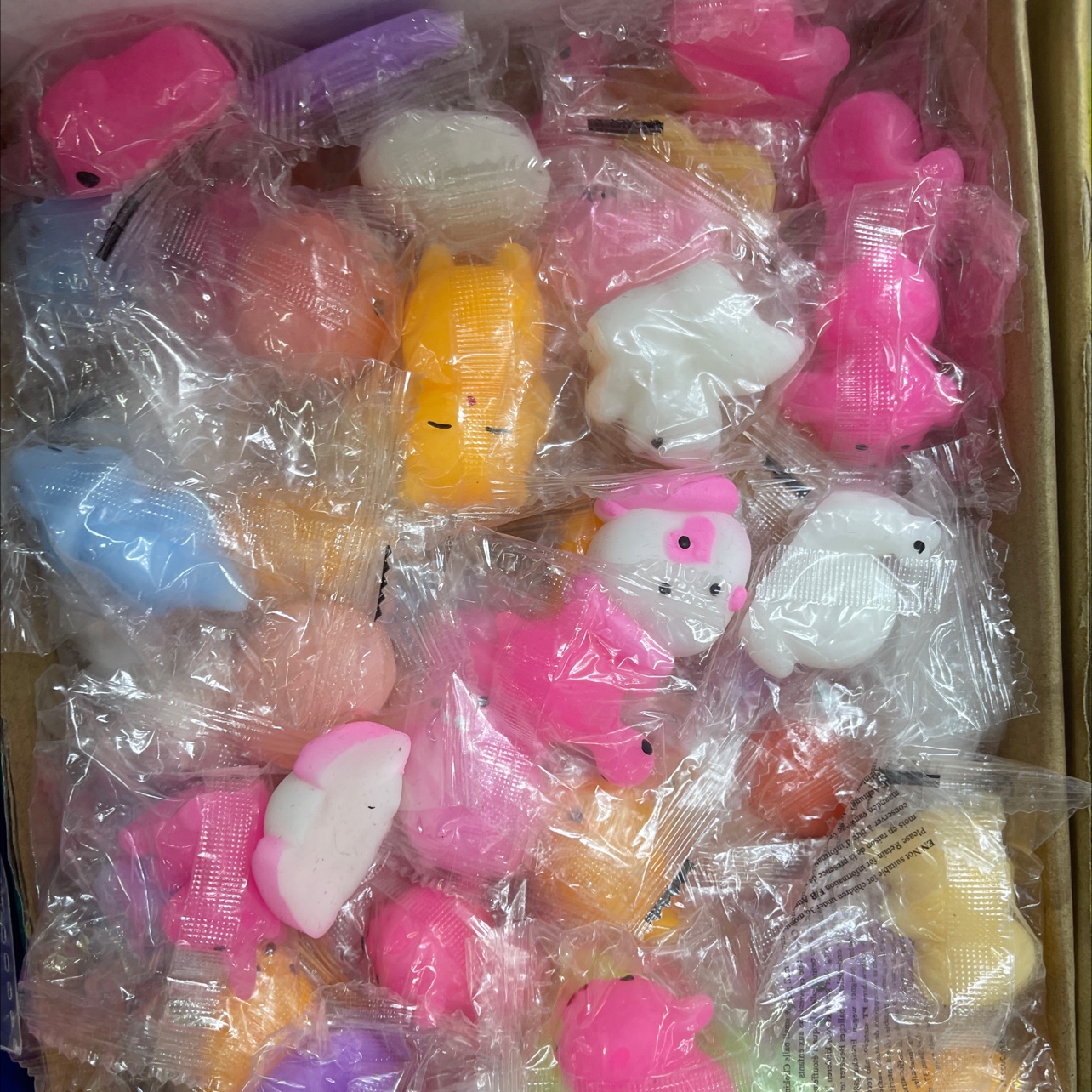 Small toys with slow rebound, sponge memory, animal cartoon patterns, cute and creative design prints