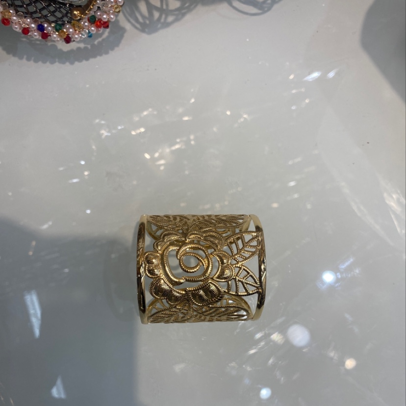 金色手镯1