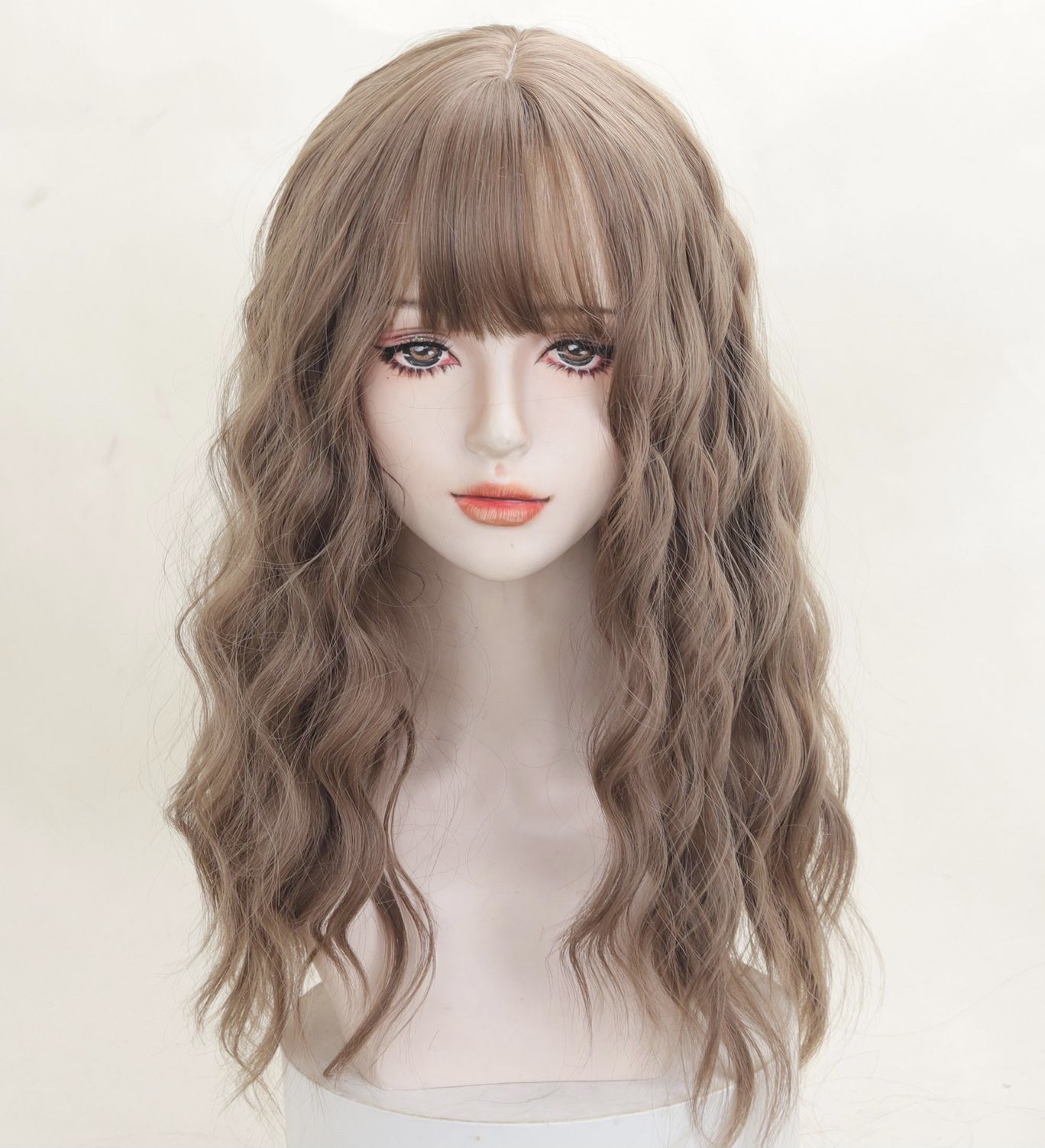 Comic bangs, lolita should-length hair, fluffy wool curls, water ripple wig, women's long curls, full head cover style Application Scenario