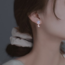 S925银饰耳钉女夏耳环小众设计高级感轻奢2023新款爆款耳坠耳饰