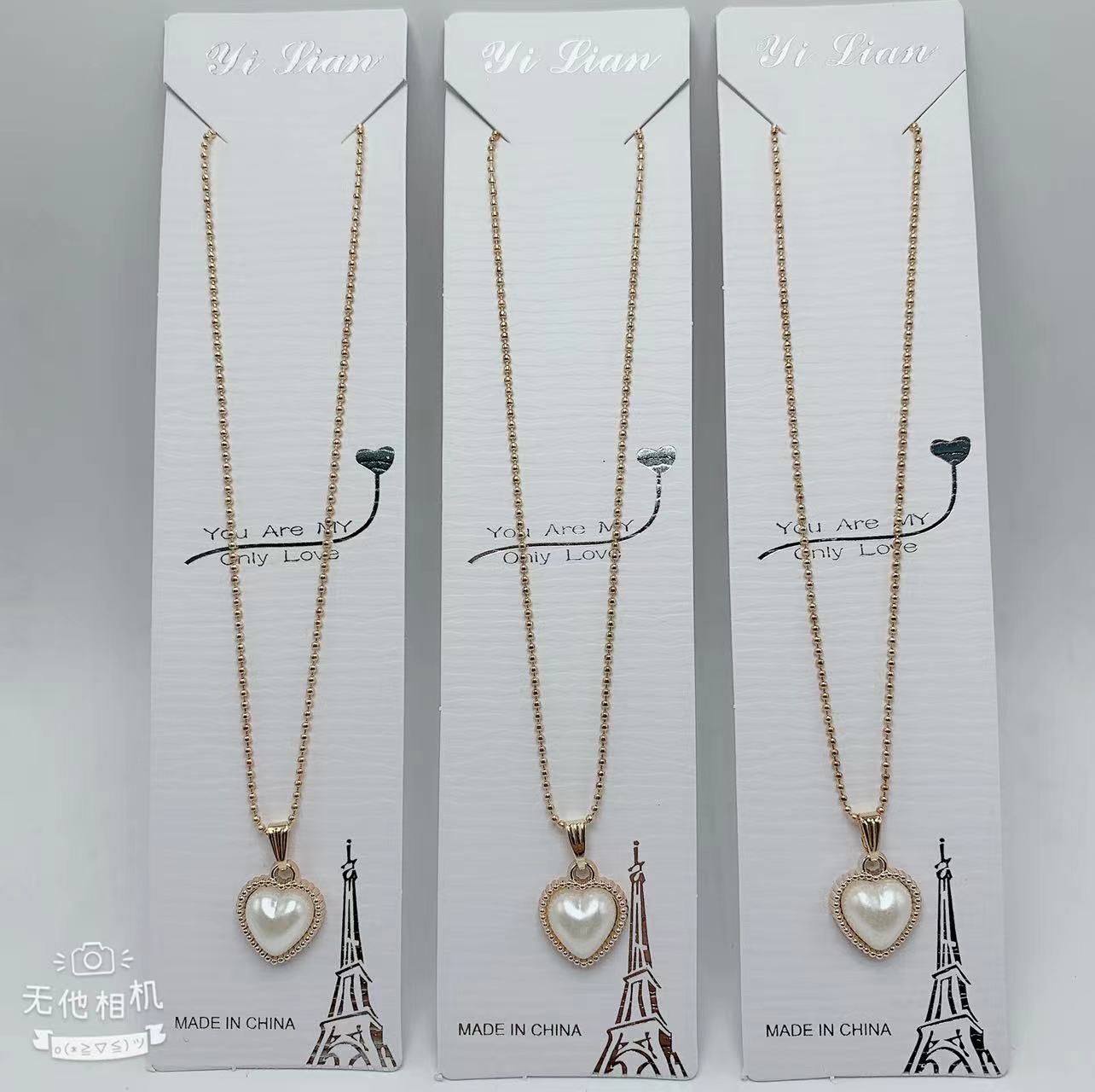 Pearl heart necklace is a fashionable and versatile casual necklace that pairs well with gold necklaces Specification image