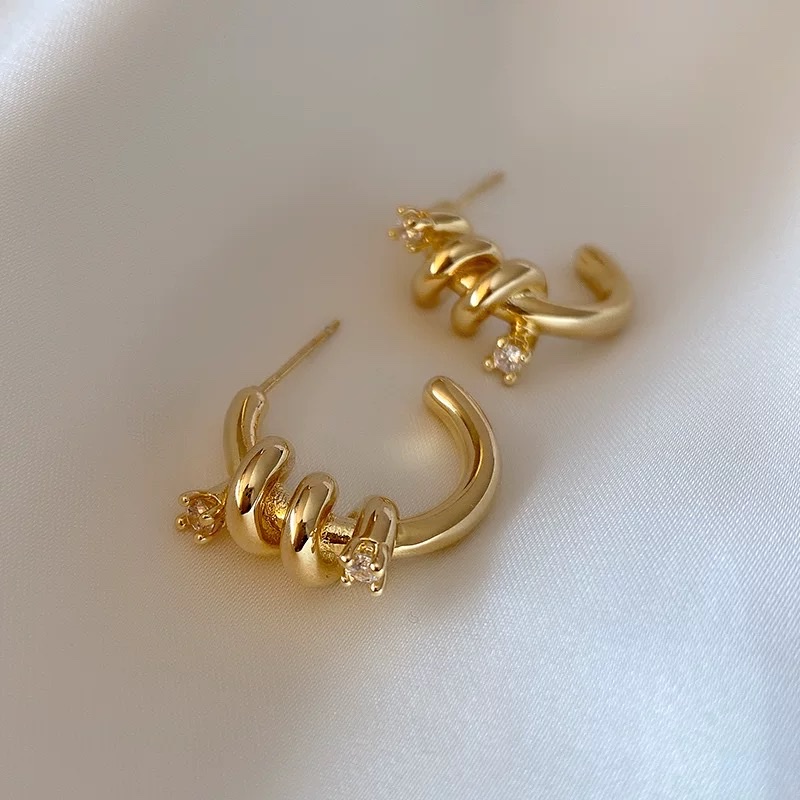 设计感金属韩版耳饰YIcheon沦陷目光 缠绕设计感金属耳环女ins风搭配神器耳圈耳饰