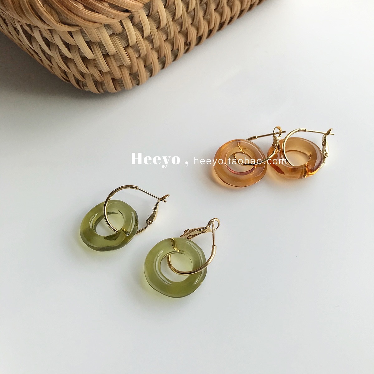 Simple, fashionable and versatile retro-style earrings and stardew accessories for Internet celebrities 1