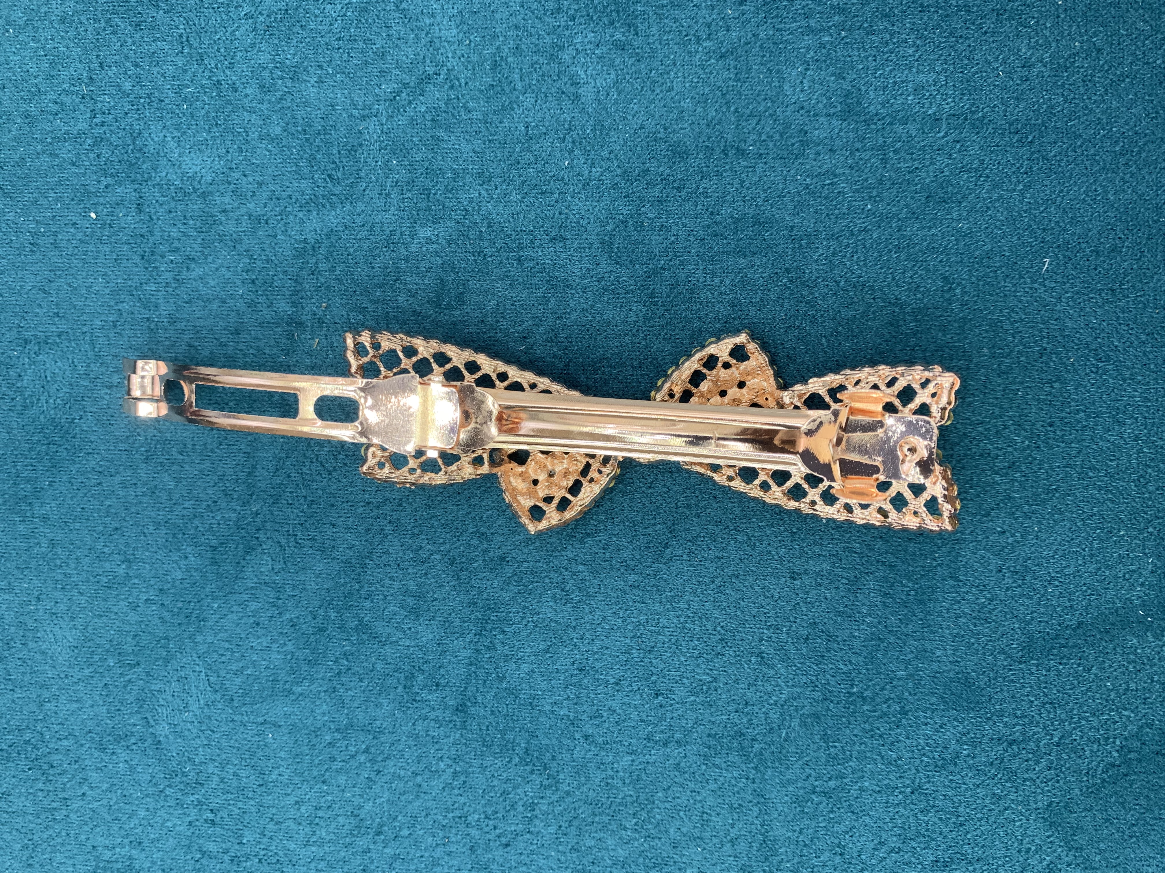 流行饰品8厘米镂空合金水钻流行时尚大方弹簧夹横夹发夹详情图2