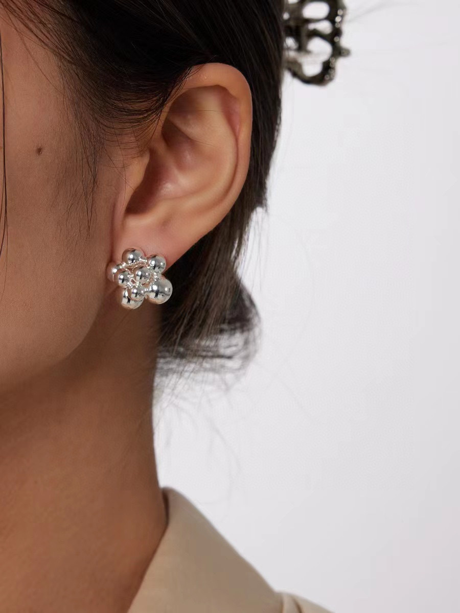 Niche Design Sense Gold Senior Round Earrings Female Summer Unique All-Matching Earrings Stud 2023 New Explosive Specification drawing
