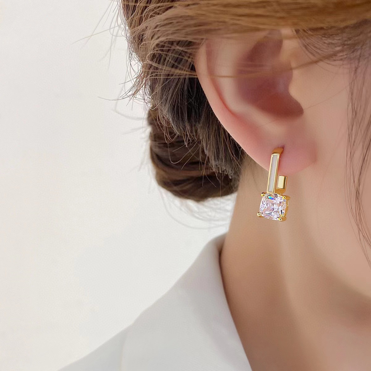Asymmetrical Geometric Earrings Micro-Inset Zircon Earrings Women's Sterling Silver 2022 New Fashion Niche Design Earrings