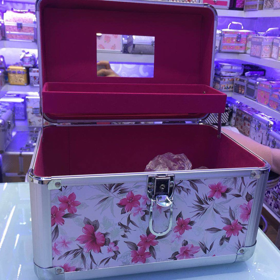 收纳盒/首饰盒/化妆箱细节图