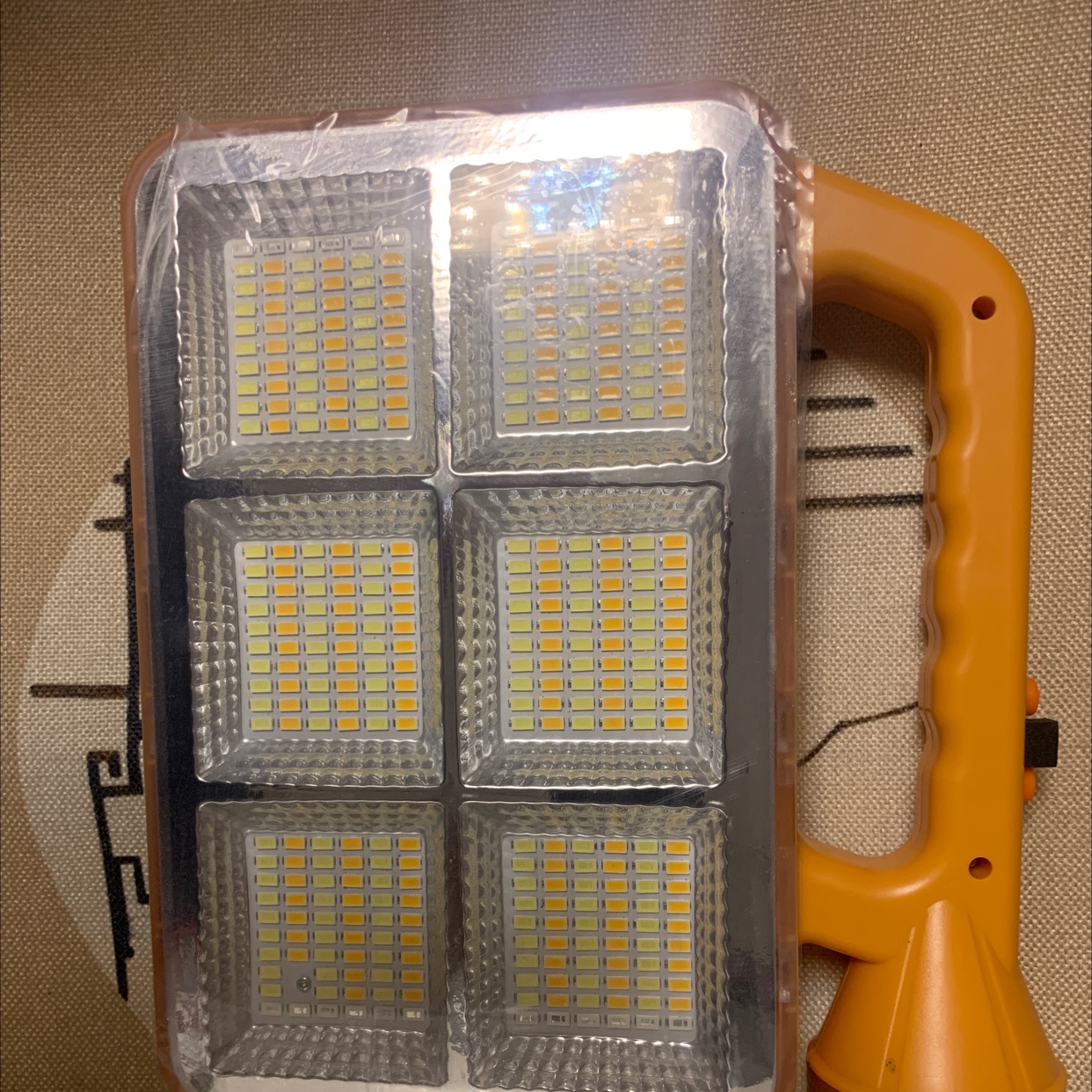 太阳能5569投光灯