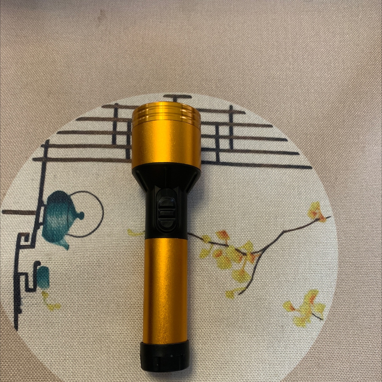 锂电LED6146可充手电筒