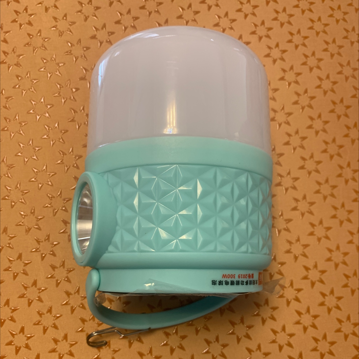 2019太阳能多功能锂电球泡