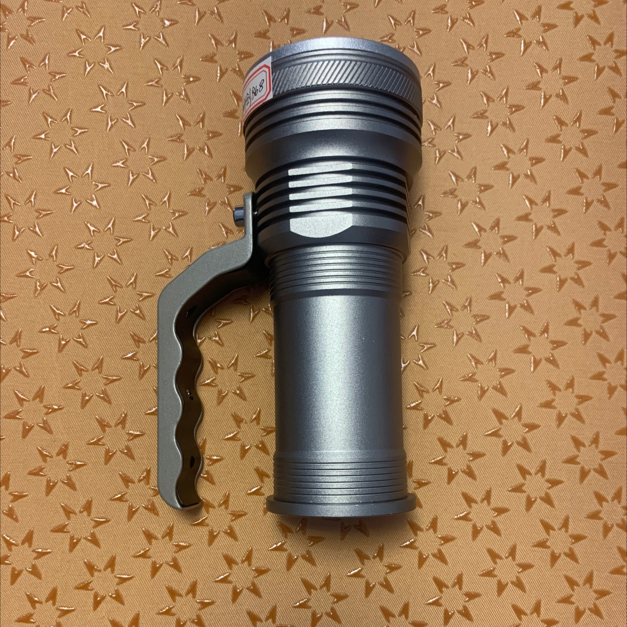 手提KC一868探照灯