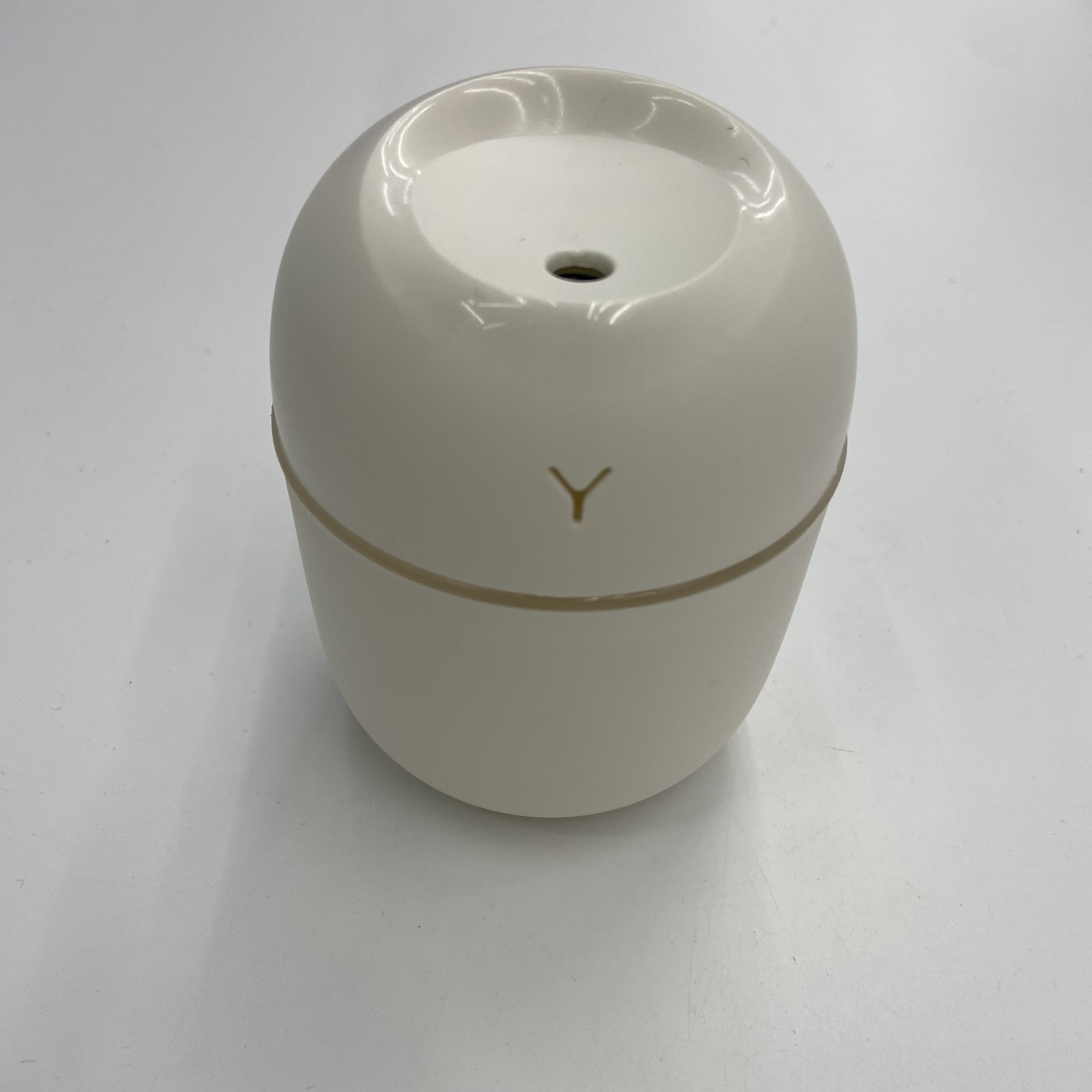 Nuevo pequeño Y USB humidificador de huevo para el hogar gran volumen de pulverización instrumento de hidratación portátil aromaterapia de coche Specification image