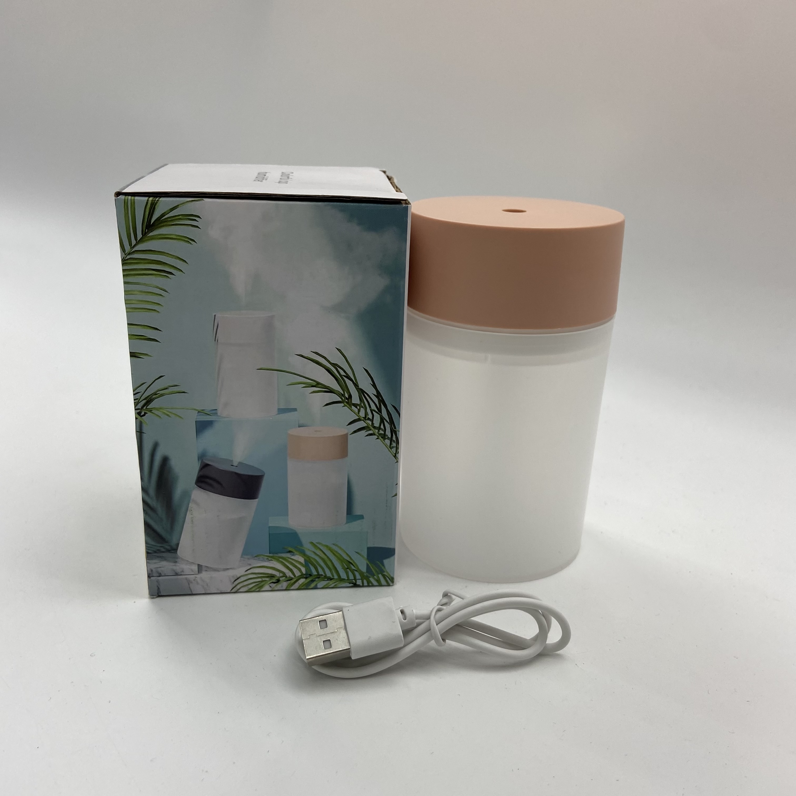 Car Humidifier, creative gift, hydration device, mini aroma diffuser, desktop office and home spray details Picture