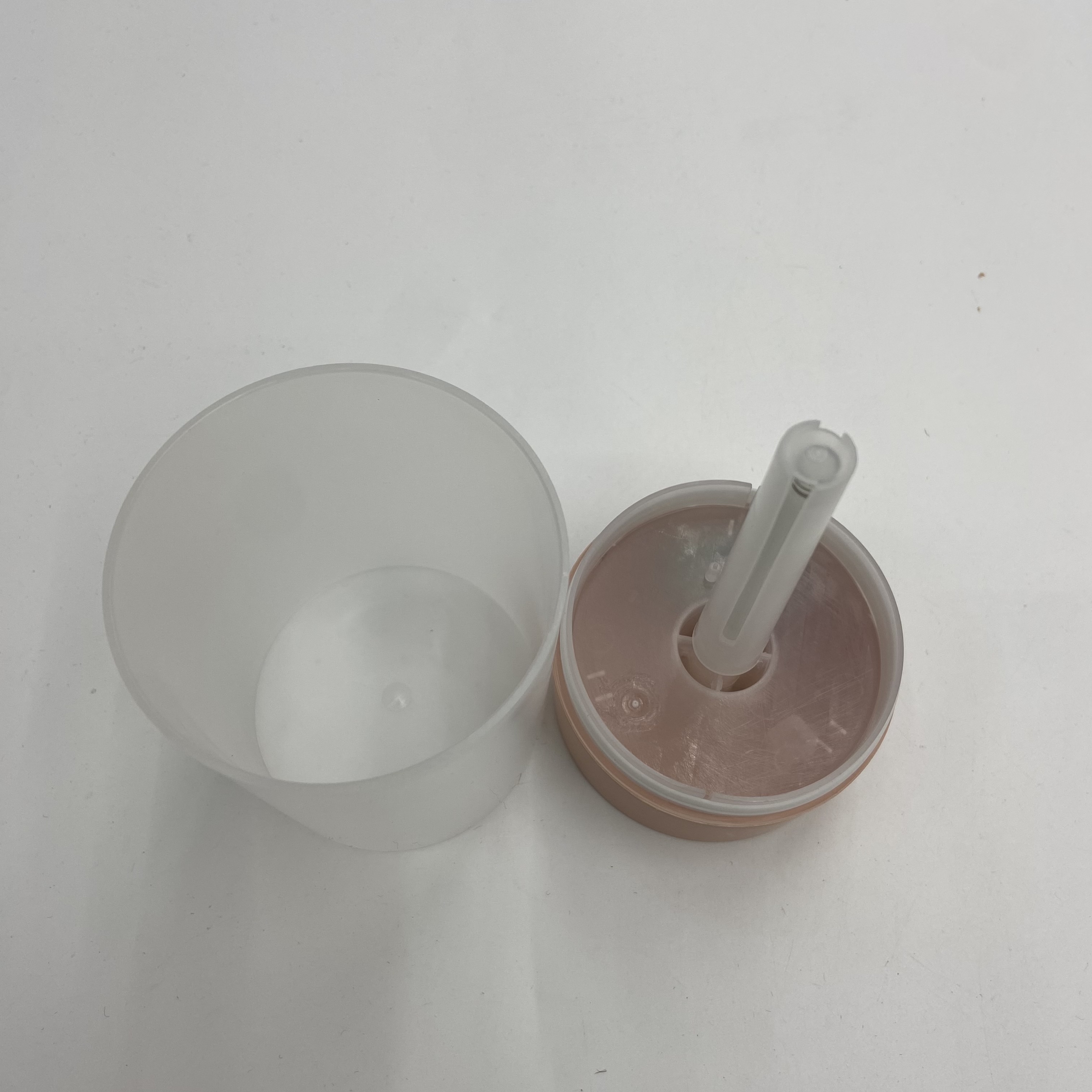 Car Humidifier, creative gift, hydration device, mini aroma diffuser, desktop office and home spray Item Picture