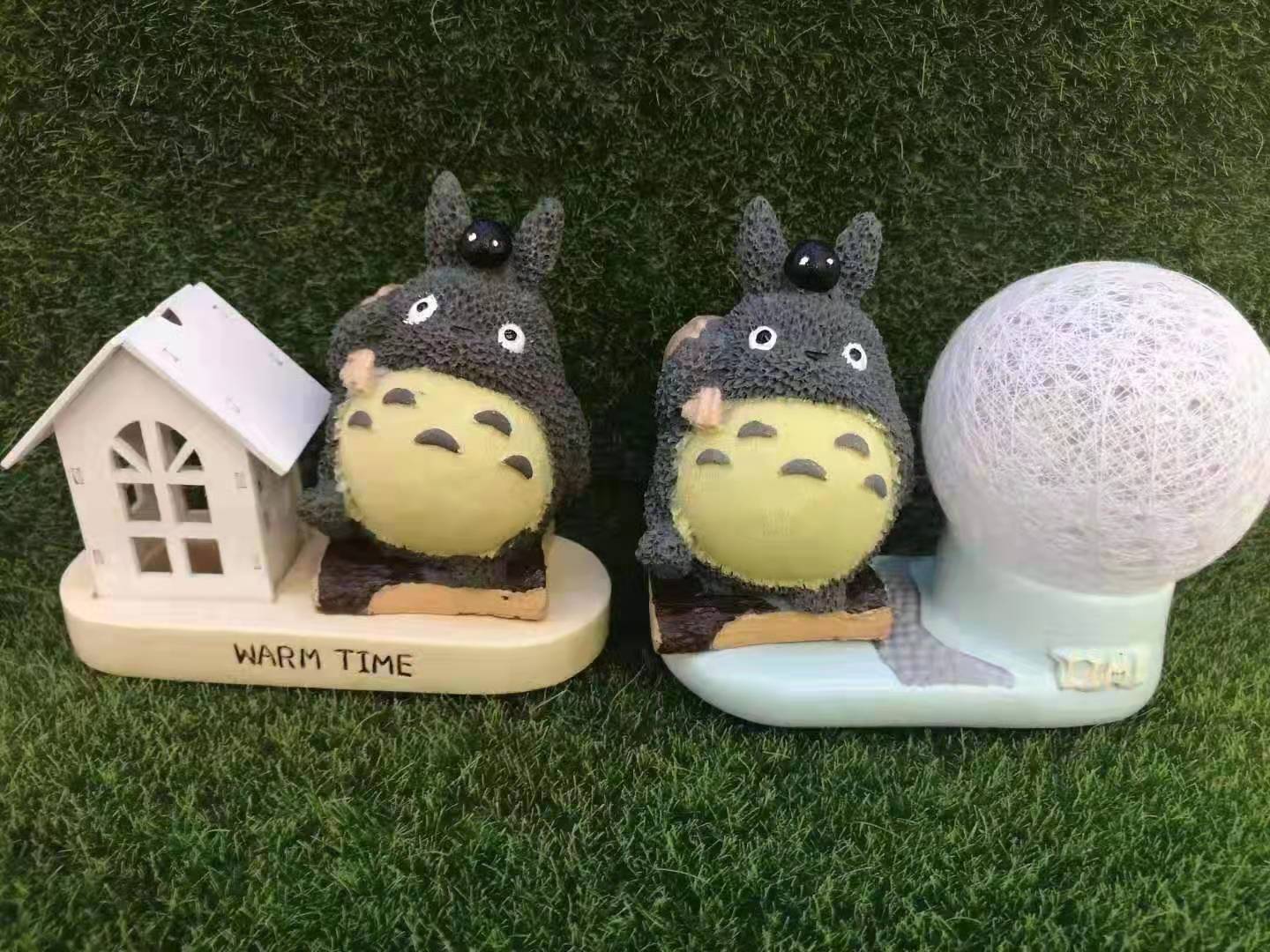 Colorful ball Totoro figurines are exquisite decorative collectibles and creative gifts details Picture