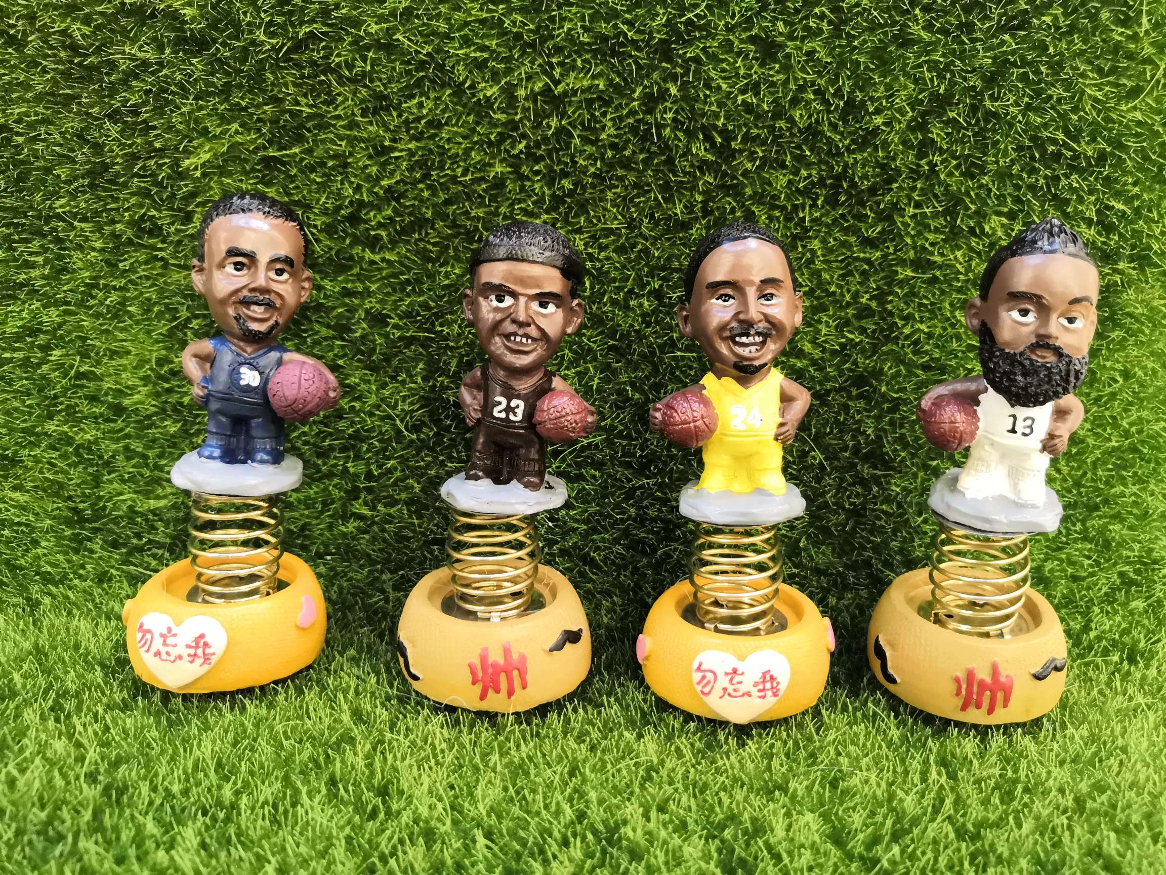 Car ornaments, figurines, basketball decorations, table ornaments, sets, home decoration ornaments Specification image