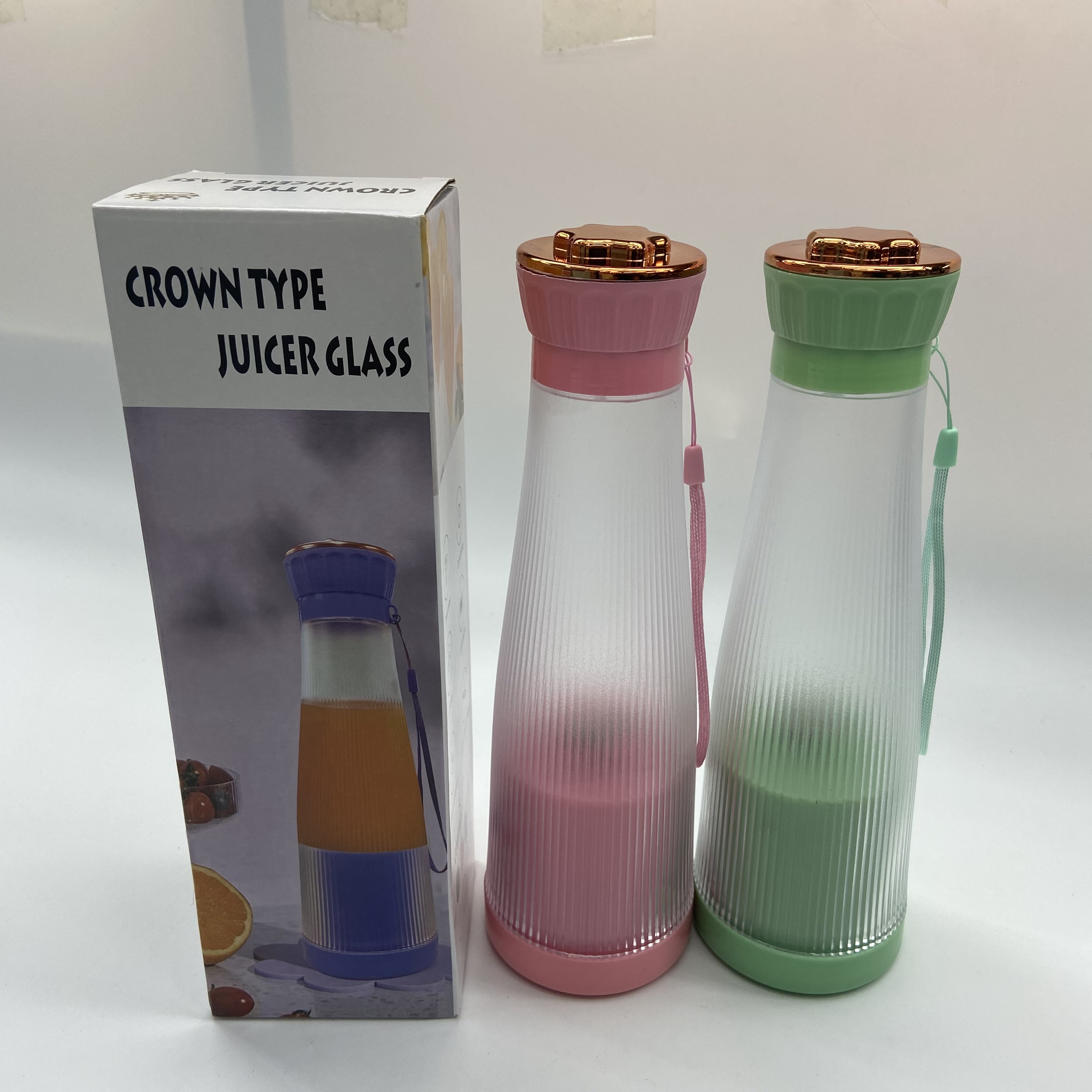 The 2023 new portable electric juicer cup, a multi-functional electric fruit juicer cup