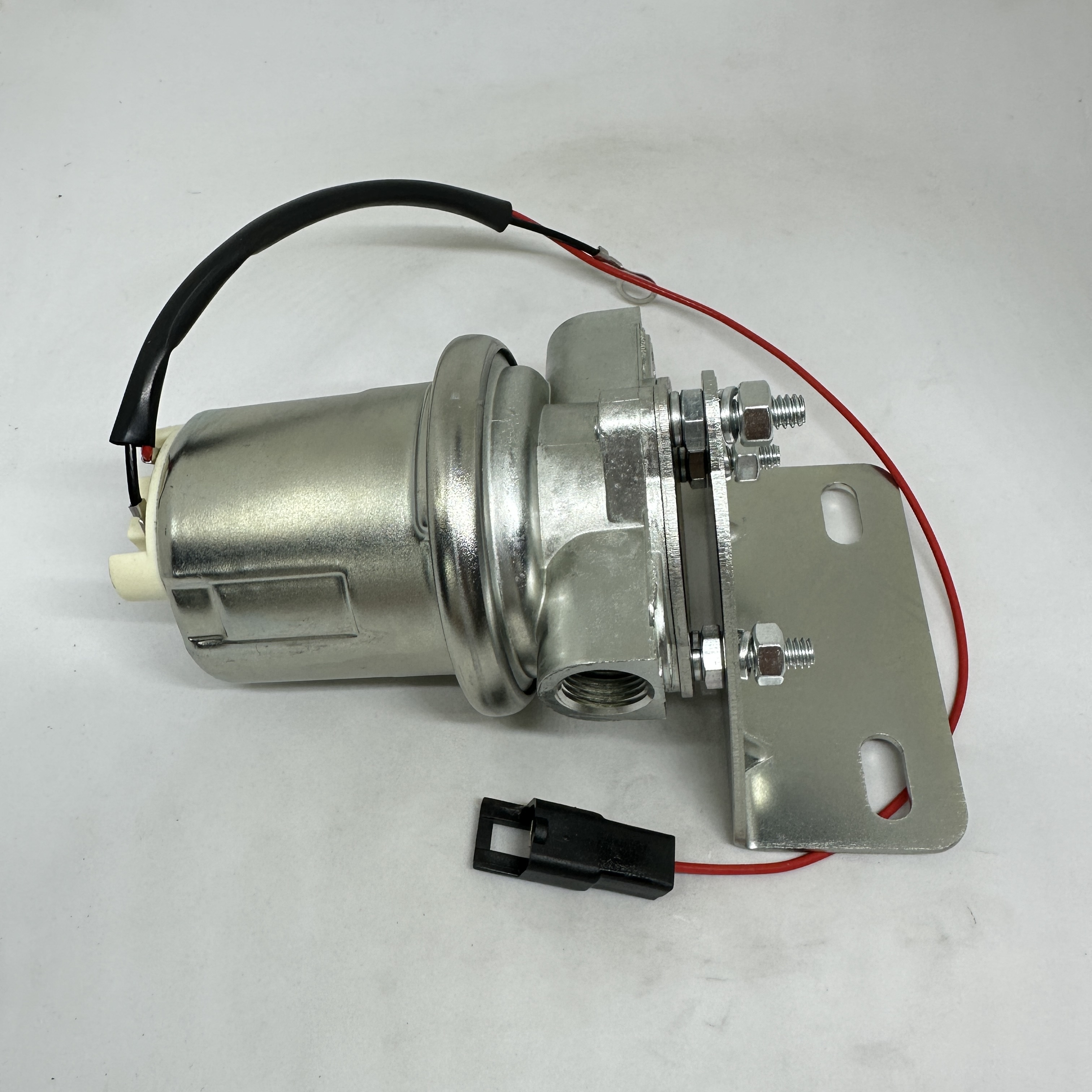 Automobile parts, truck parts, diesel electronic fuel transfer pump, electronic pump 23107F21A Application Scenario