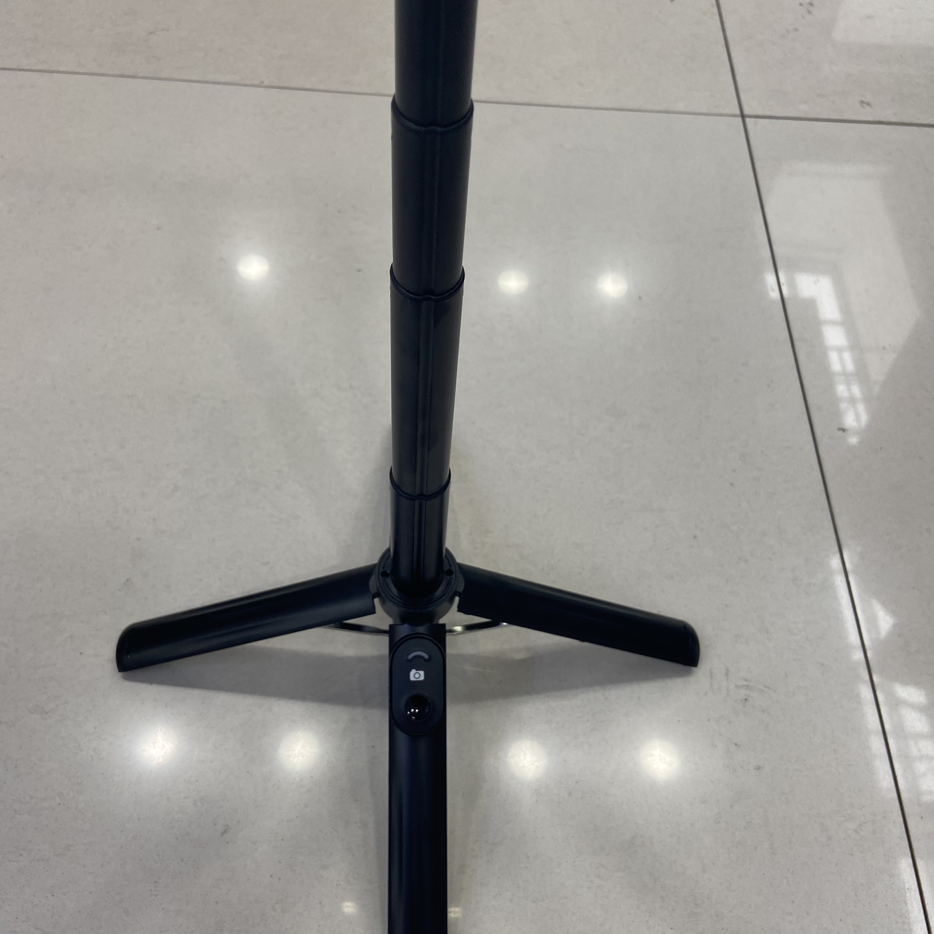 Live streaming Bluetooth selfie Stick P07 2nd Generation Mini telescopic four-corner aluminum alloy Specification image