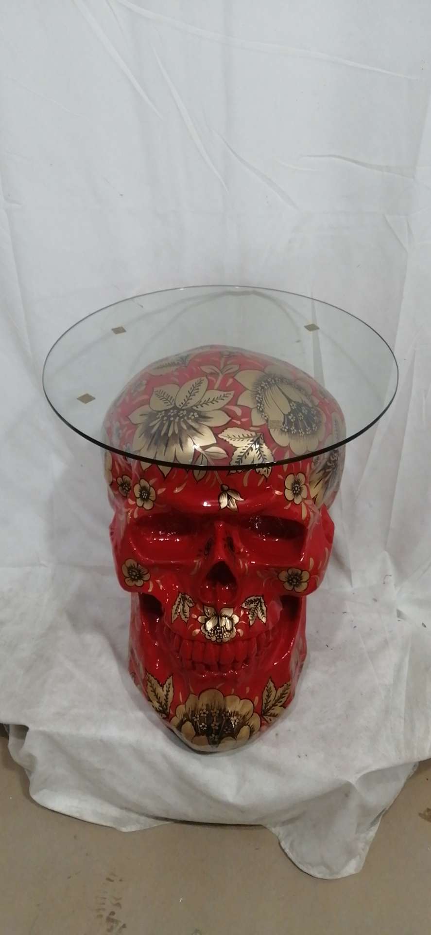 Artistic coffee table, hotel lobby decoration, skull coffee table, handicraft decoration, height 51*54*46 Specification image
