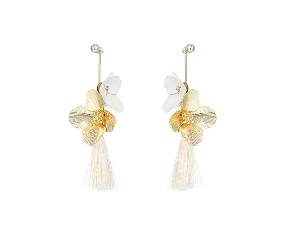 Korean Temperament Fashion Paint Long Personality Assorted Tassel Earrings Fate Season
