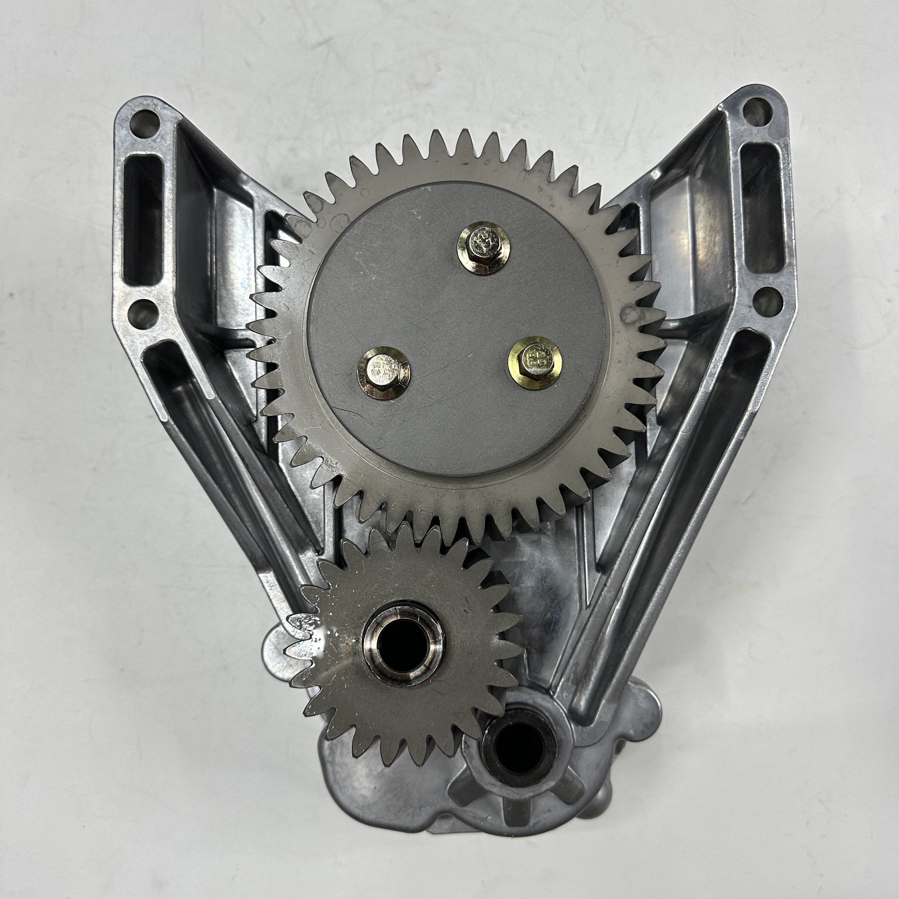 Truck Parts Engine parts Diesel oil pump 20709848 22396953