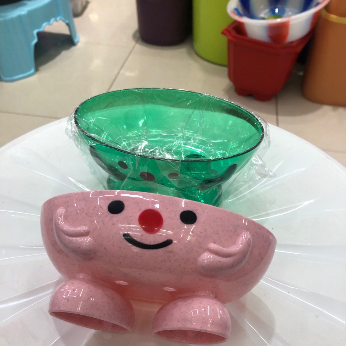 Cartoon character draining transparent plastic soap box, creative two-legged shallow-mouthed small flowerpot Specification image