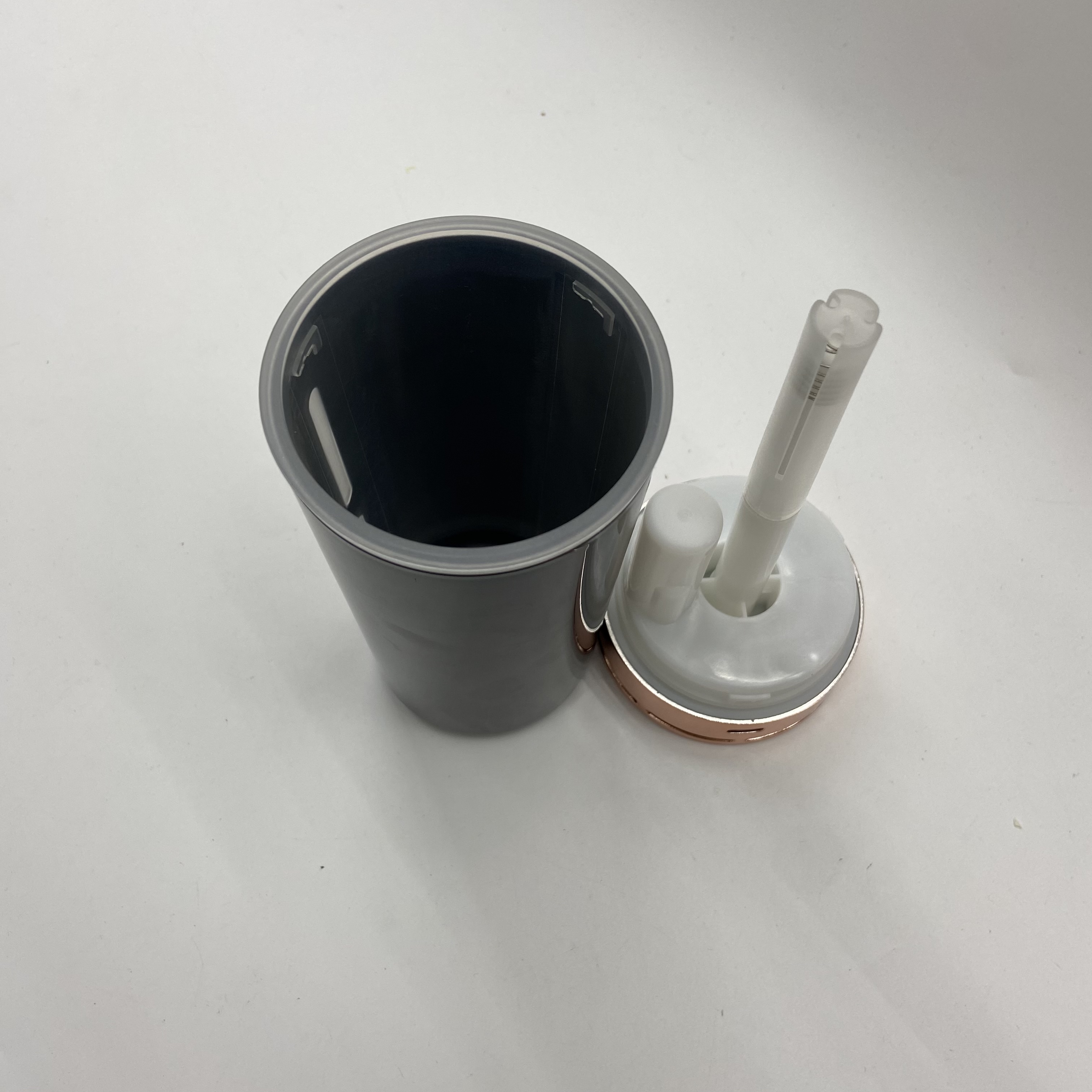 加湿器白底实物图