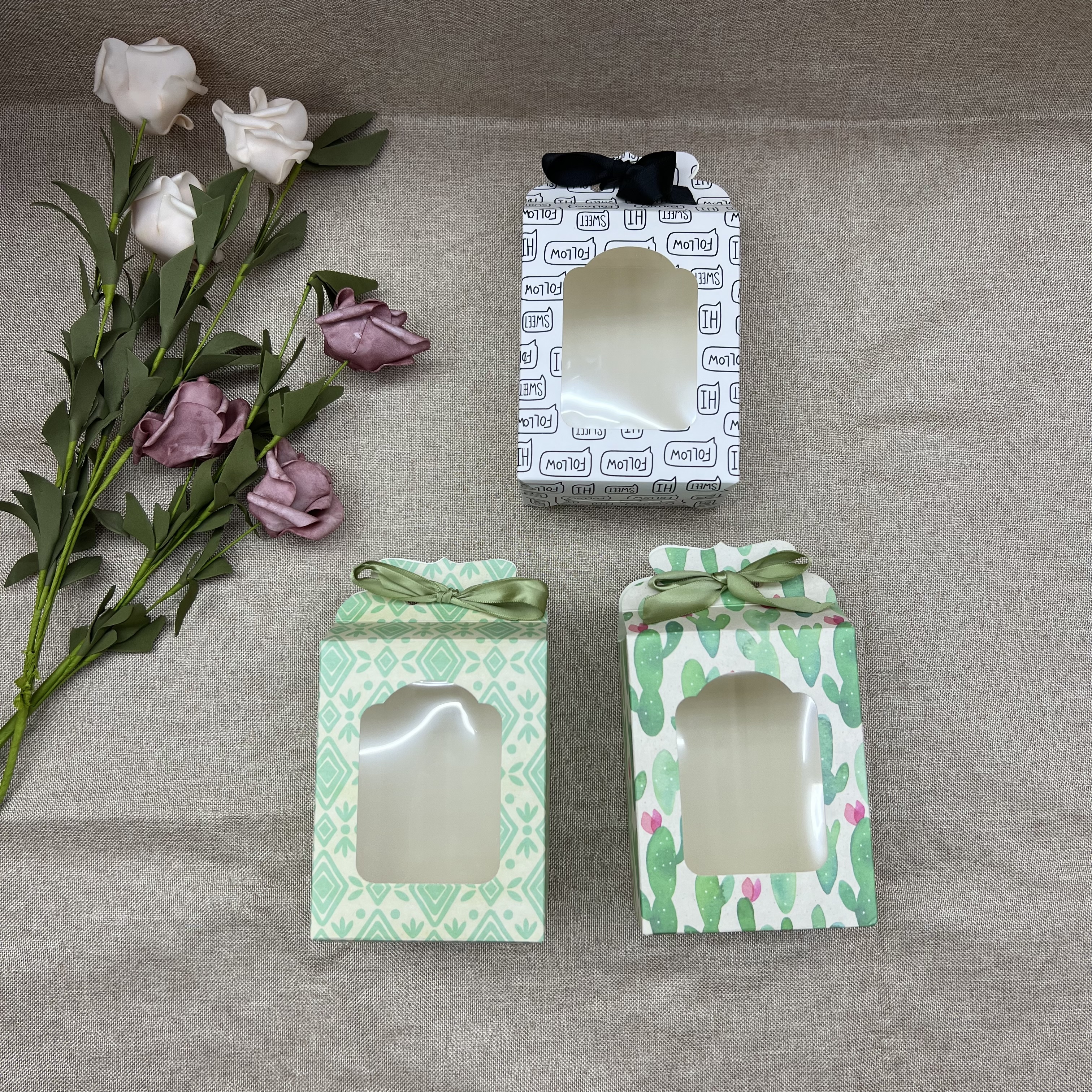 European-style cross-border folding window visible toy packaging paper box with transparent pvc window, colorful gift Specification image