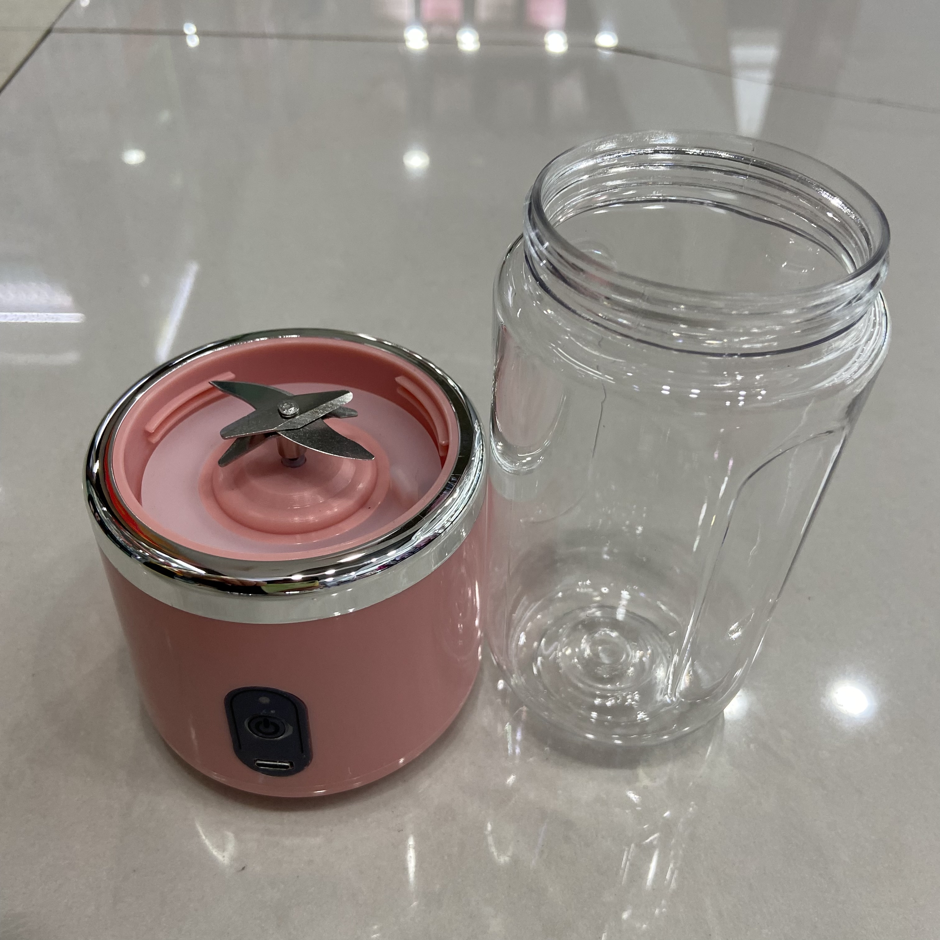 Electric six-blade juicer, portable charging, small household multi-functional juicer, student mini juicer cup Item Picture